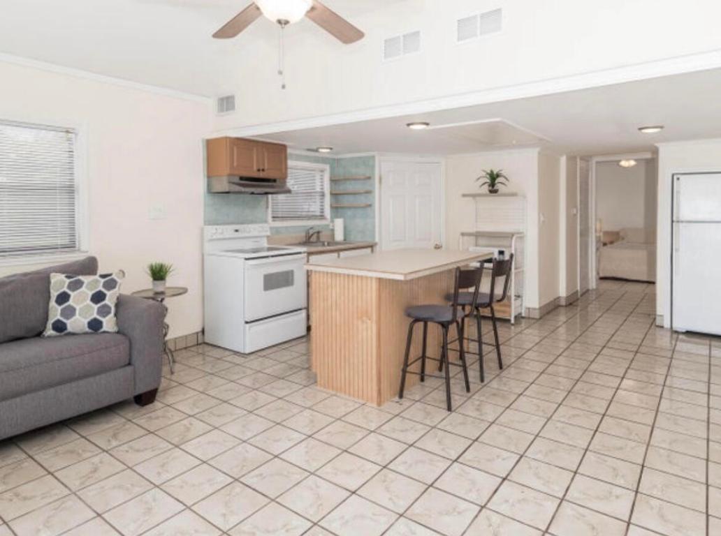 5354 SE Horseshoe Point Road