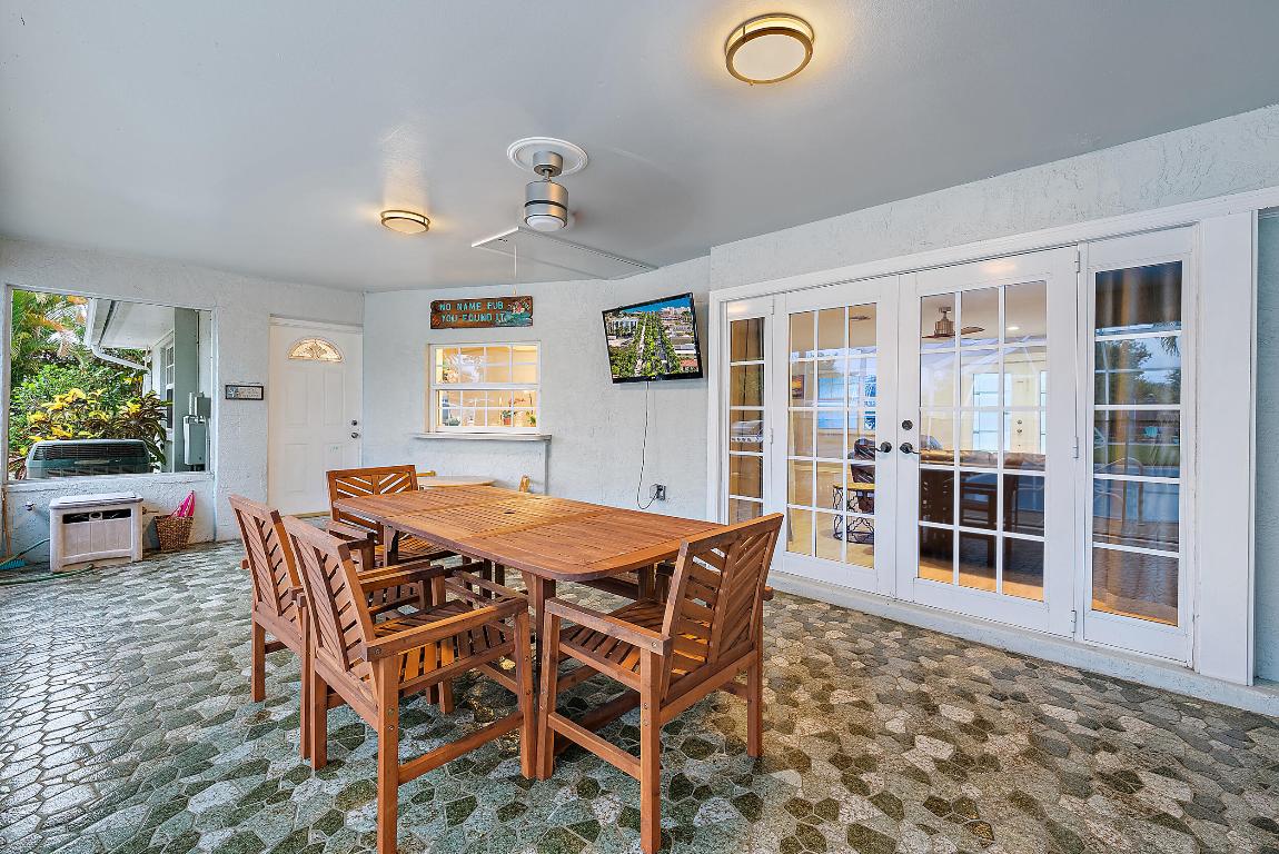 5354 SE Horseshoe Point Road