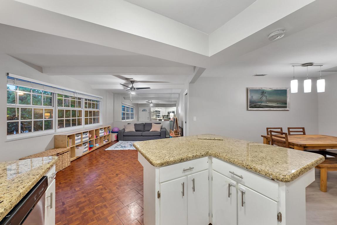 5354 SE Horseshoe Point Road