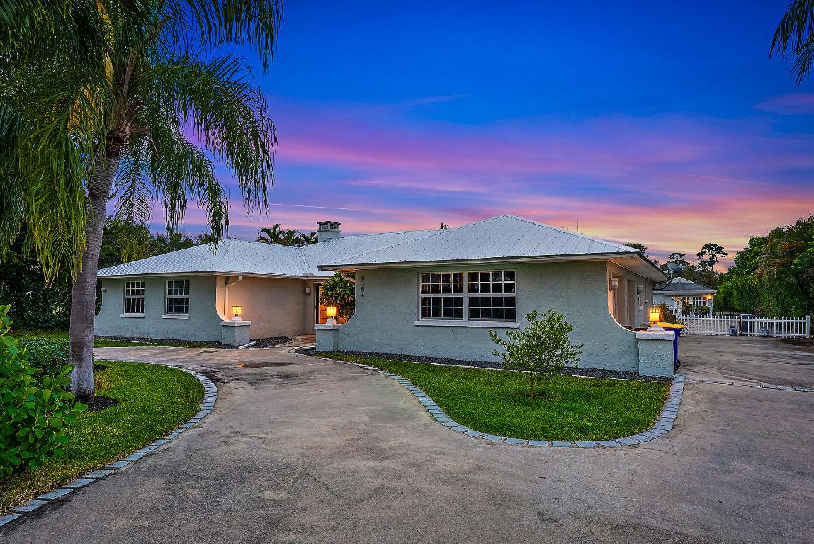 5354 SE Horseshoe Point Road