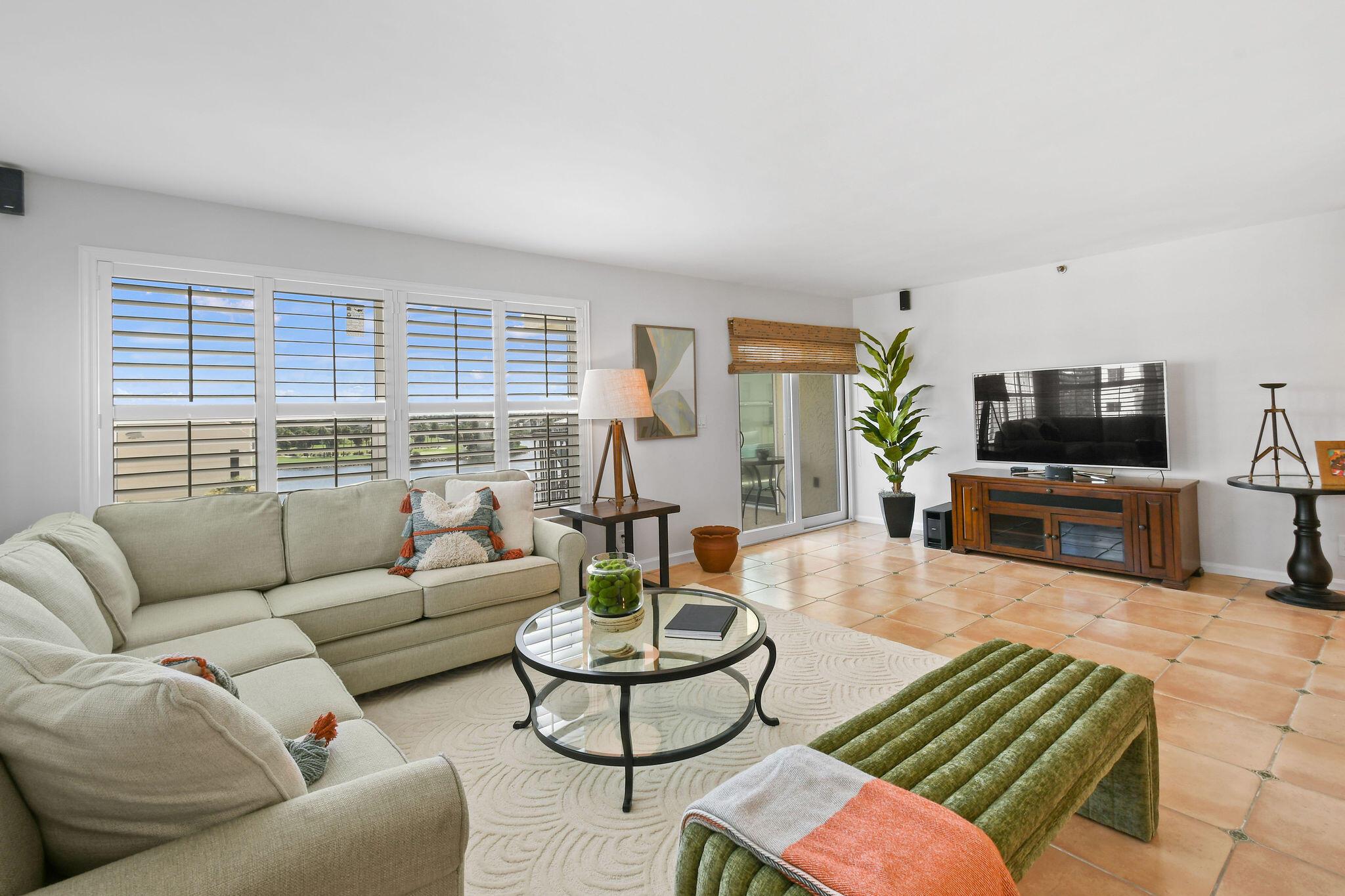 372 Golfview Road 503