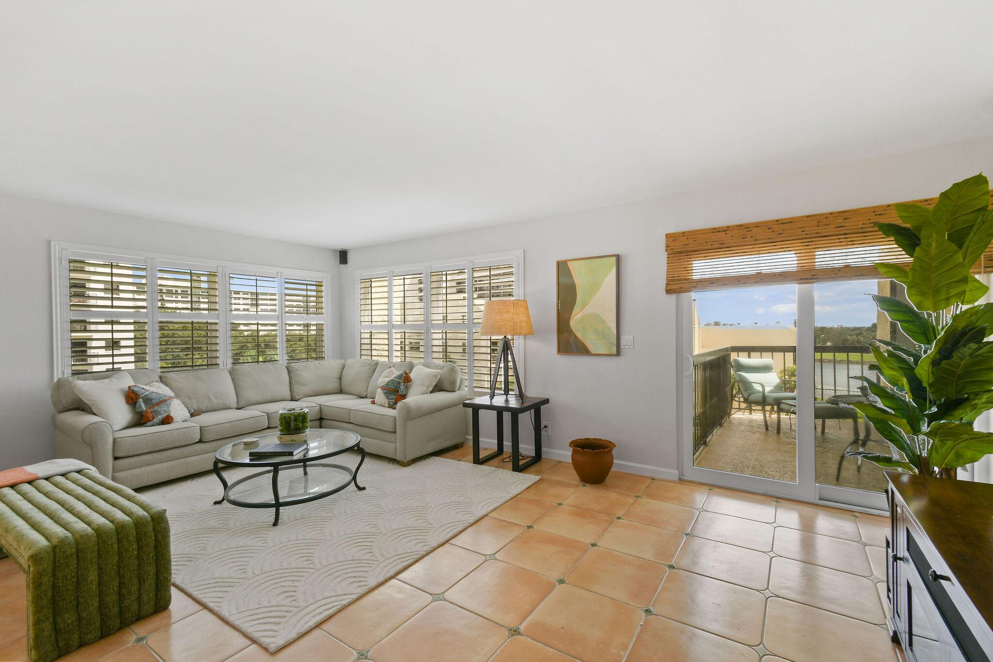 372 Golfview Road 503