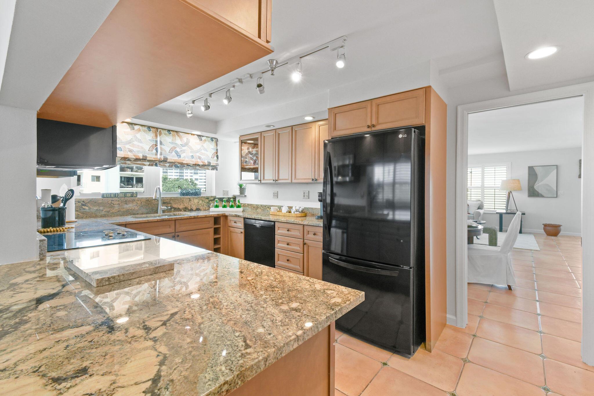 372 Golfview Road 503