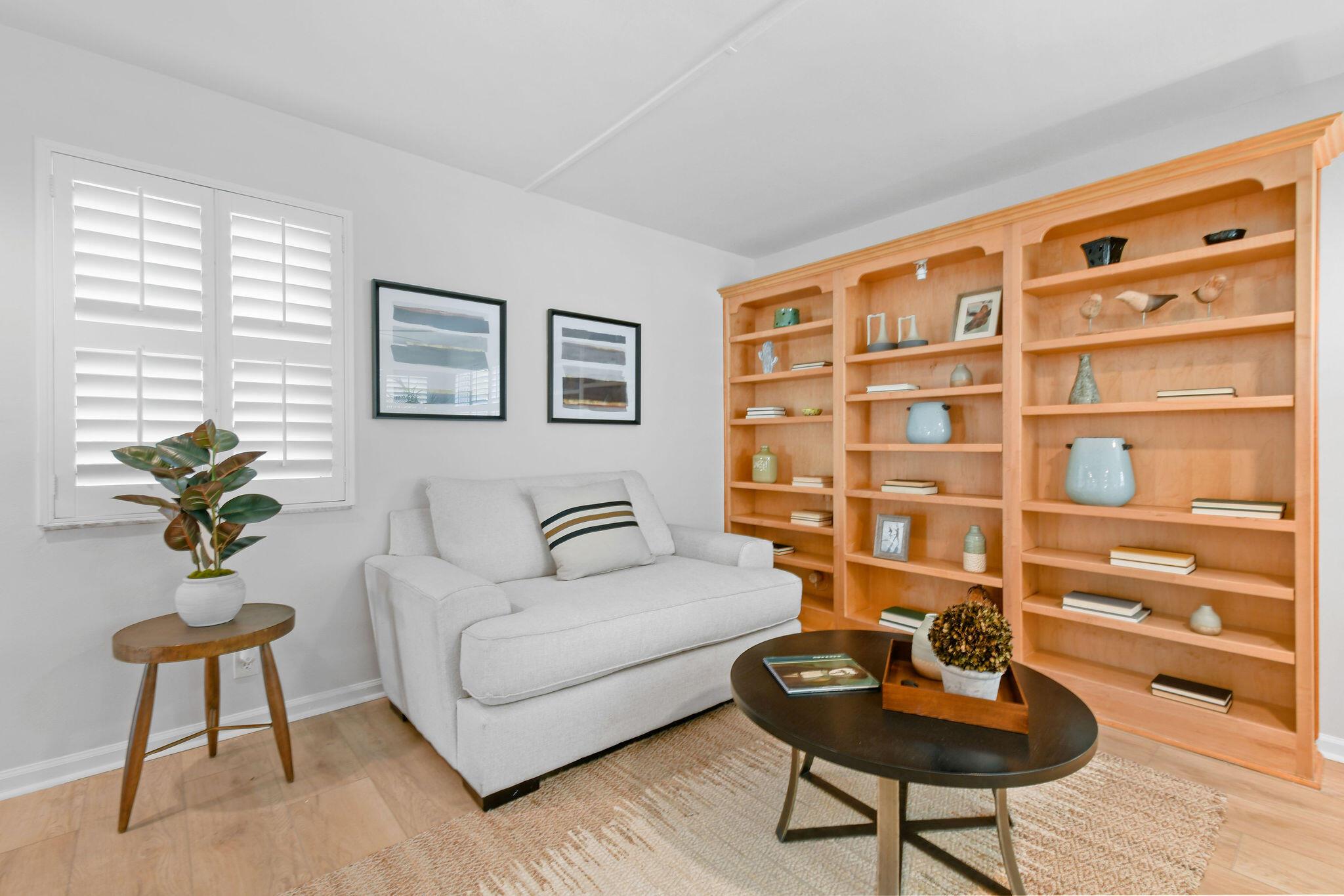 372 Golfview Road 503