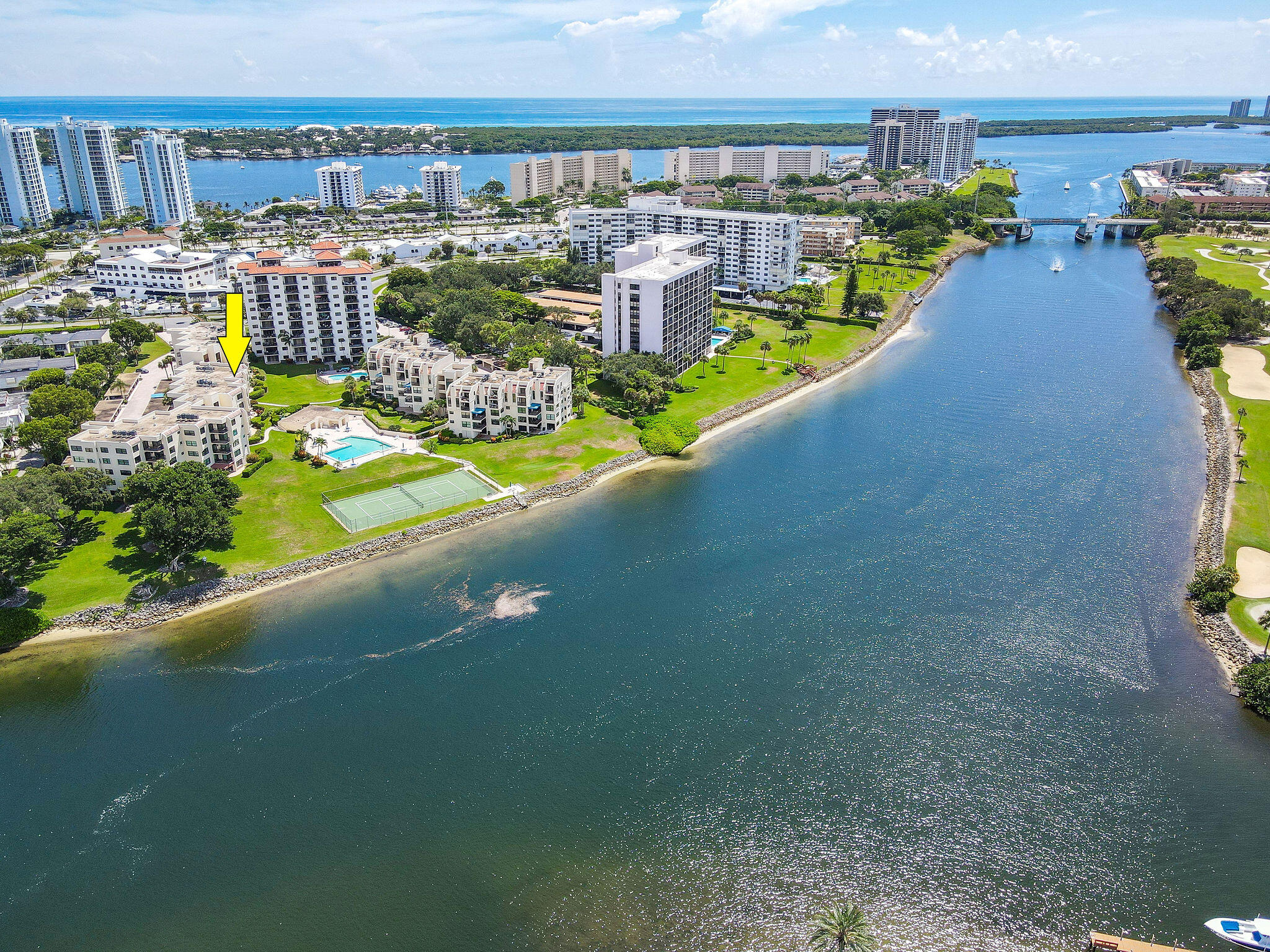 372 Golfview Road 503