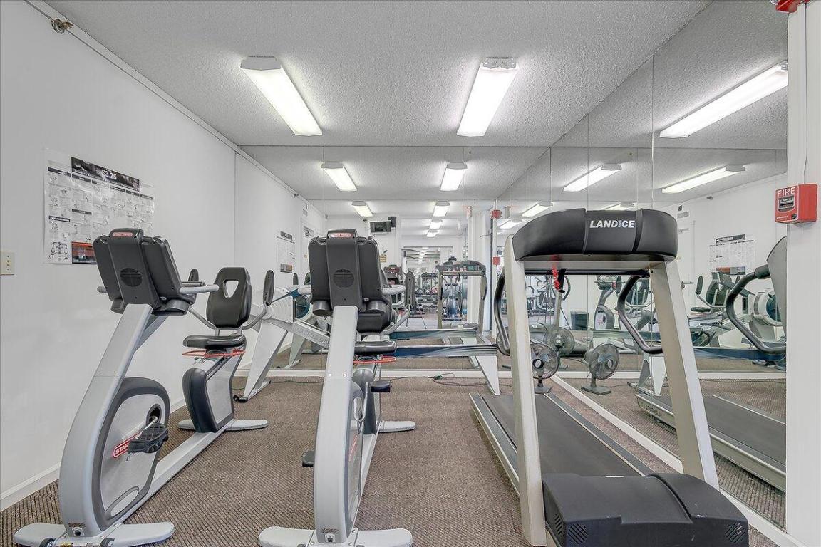 356 Golfview Road 1105