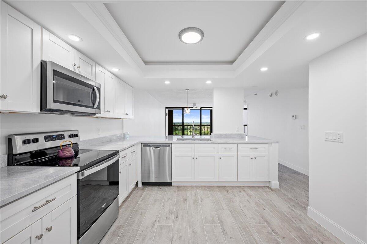 356 Golfview Road 1105