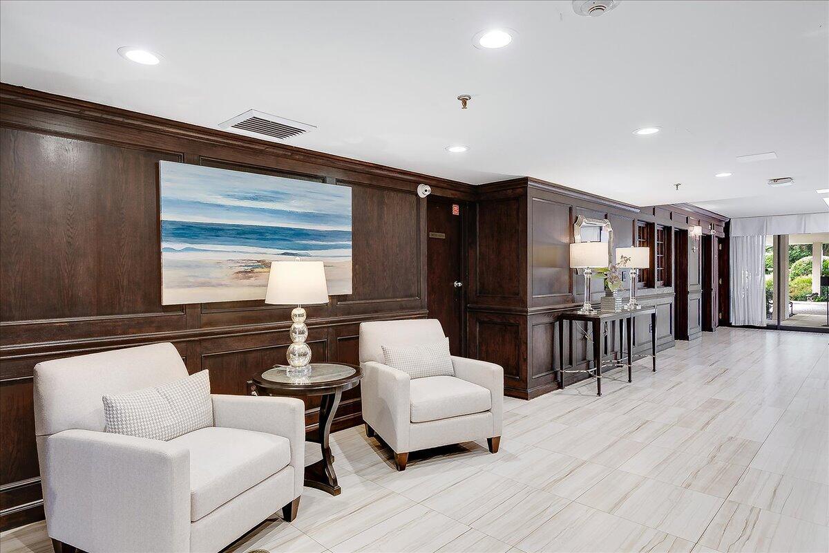 356 Golfview Road 1105