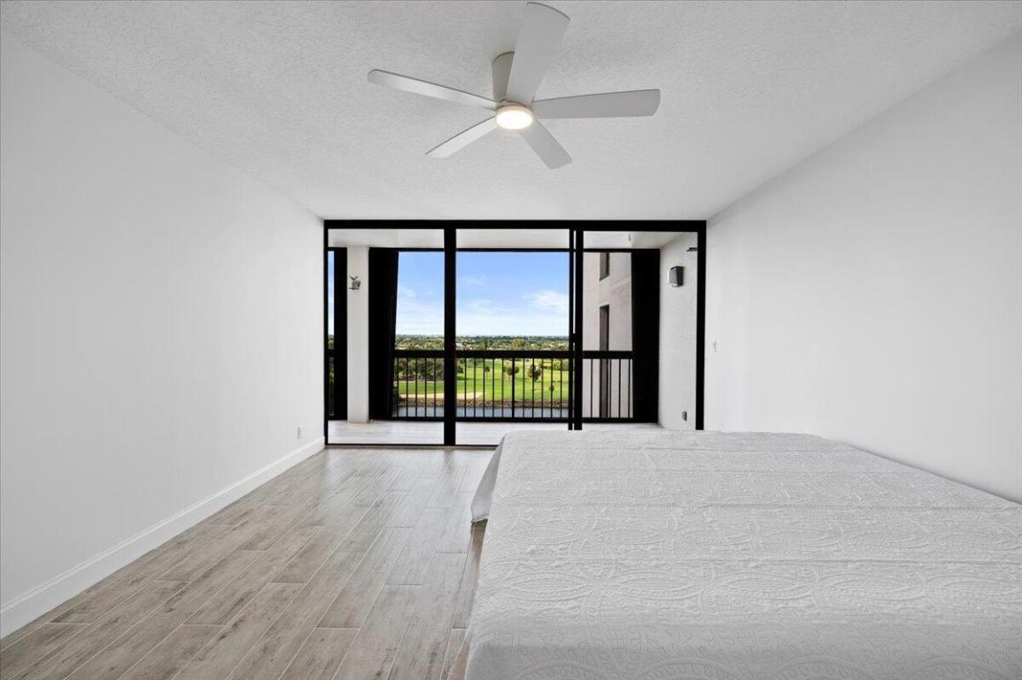 356 Golfview Road 1105