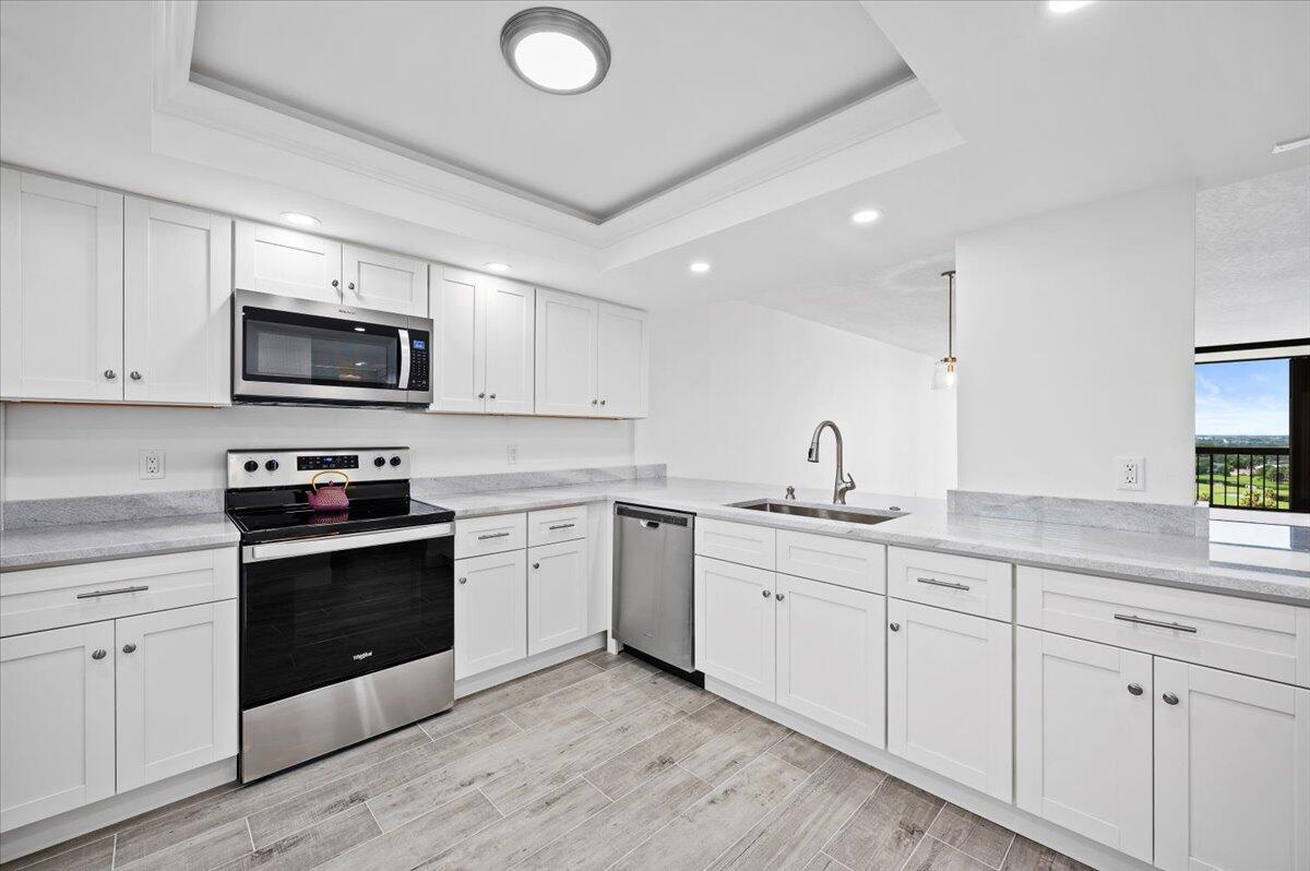 356 Golfview Road 1105