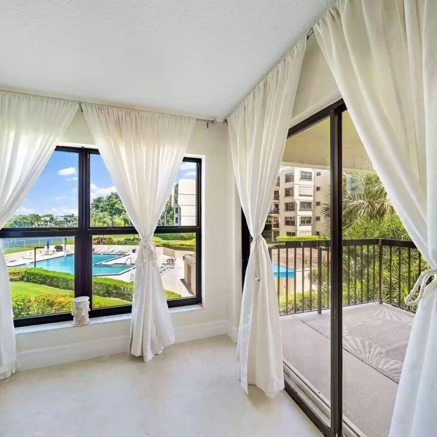 364 Golfview Road 307