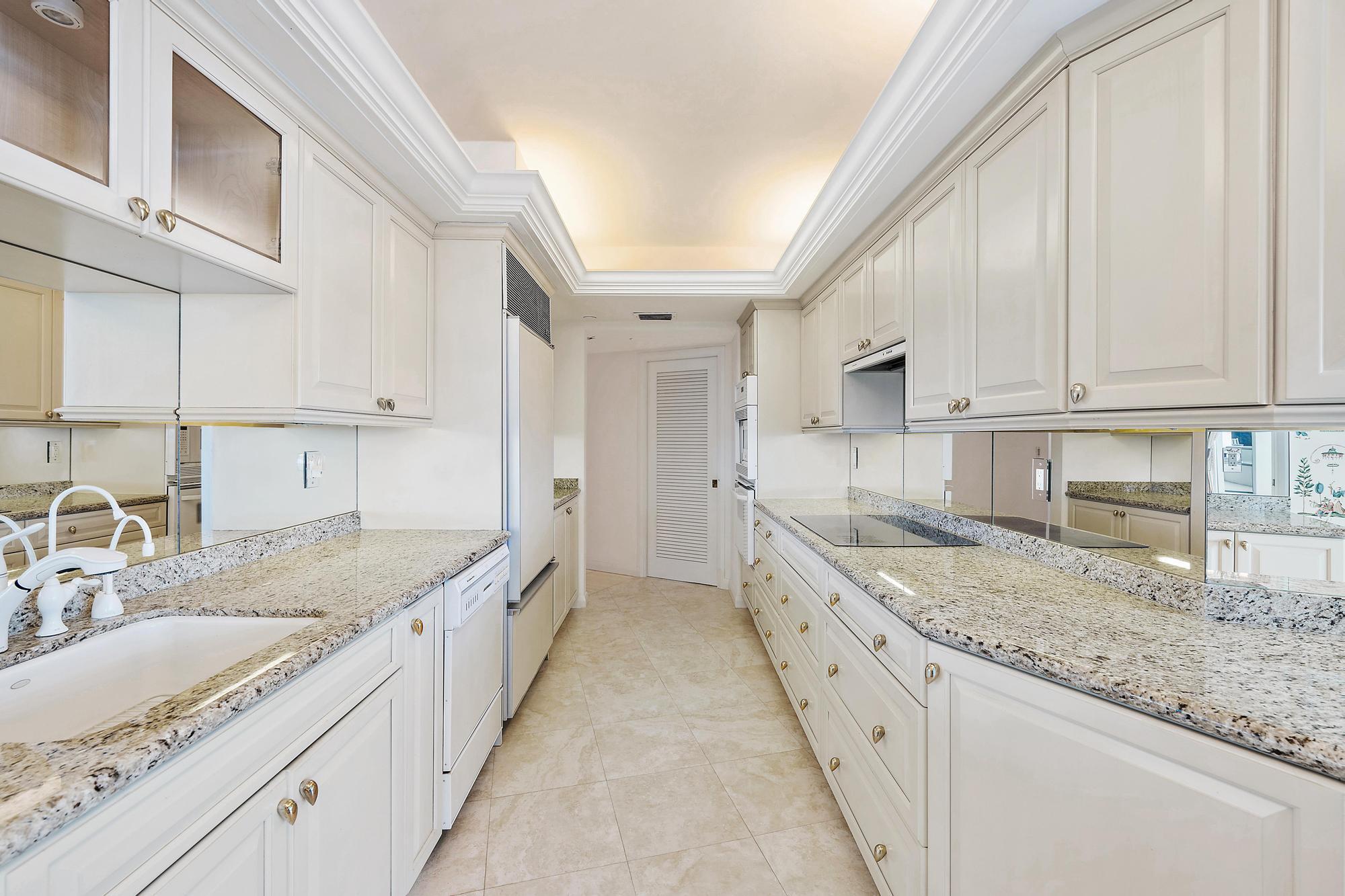 100 Lakeshore Drive 1657