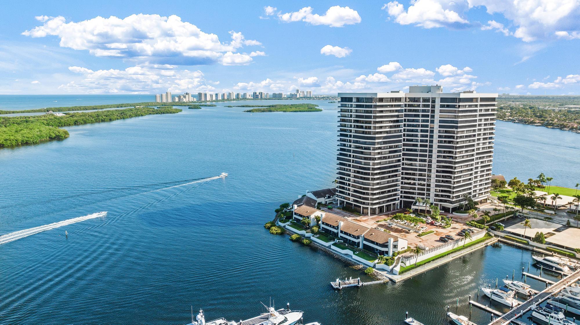 100 Lakeshore Drive 1657