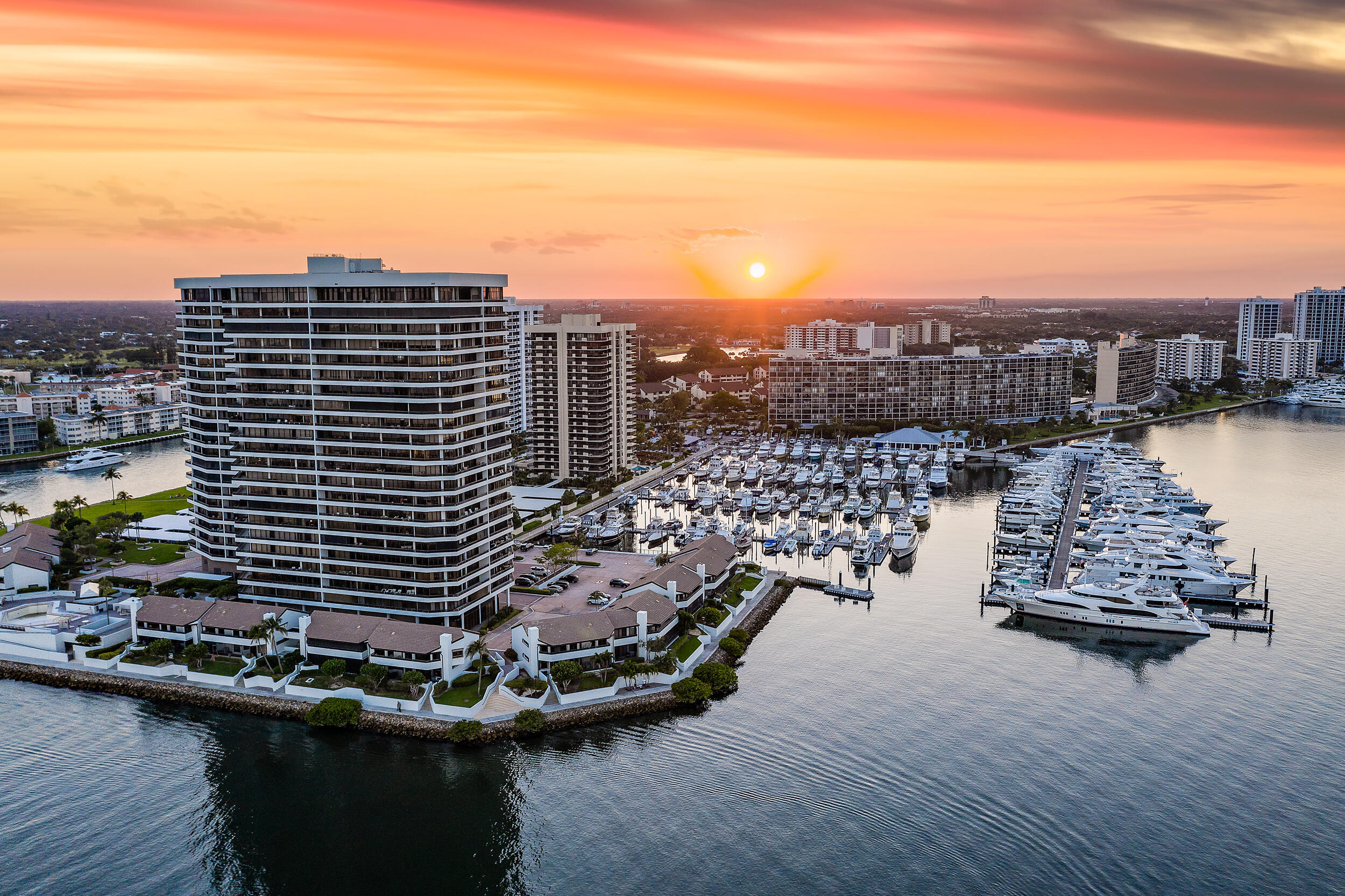 100 Lakeshore Drive 1657