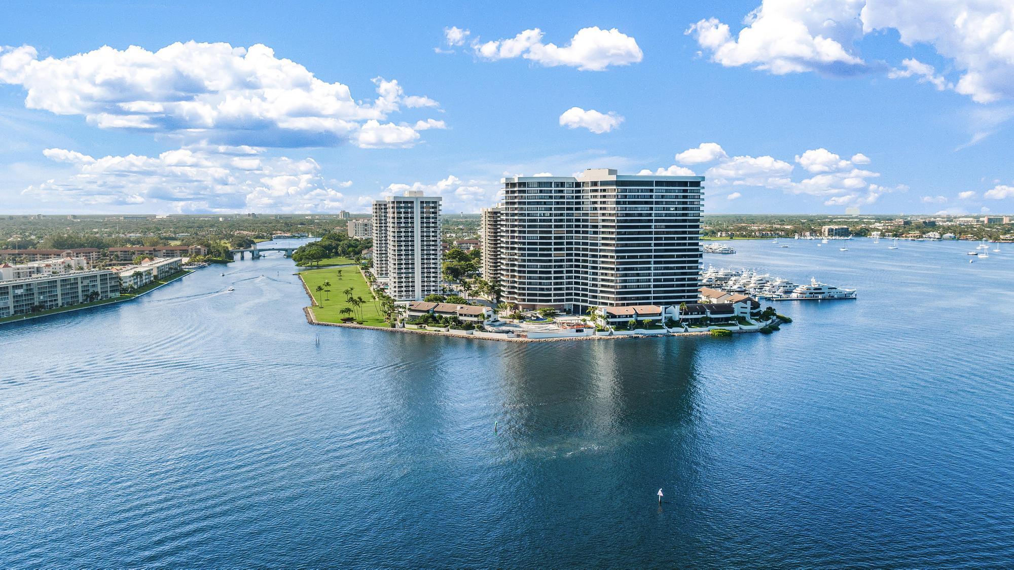 100 Lakeshore Drive 1657