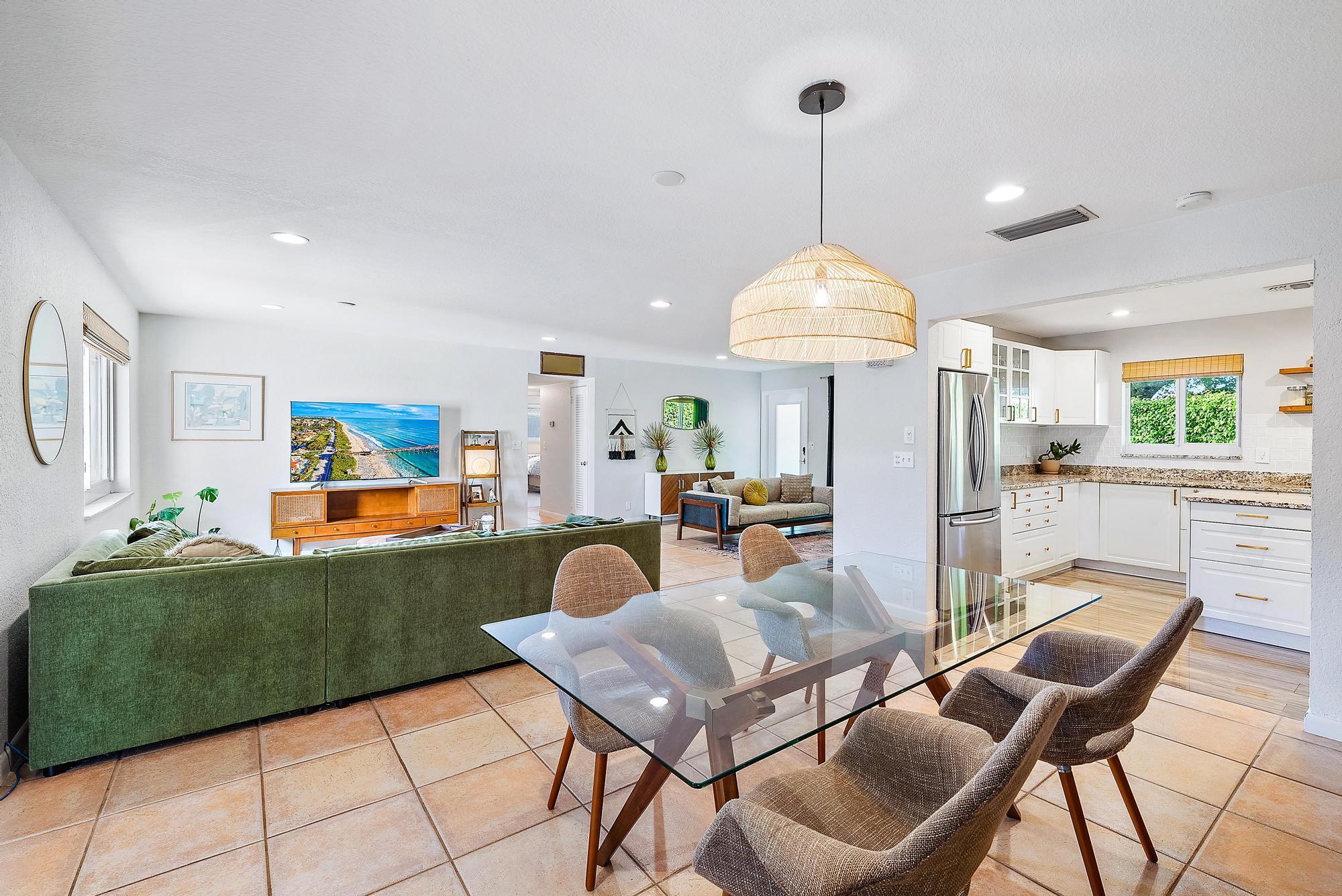 1624 W Terrace Drive