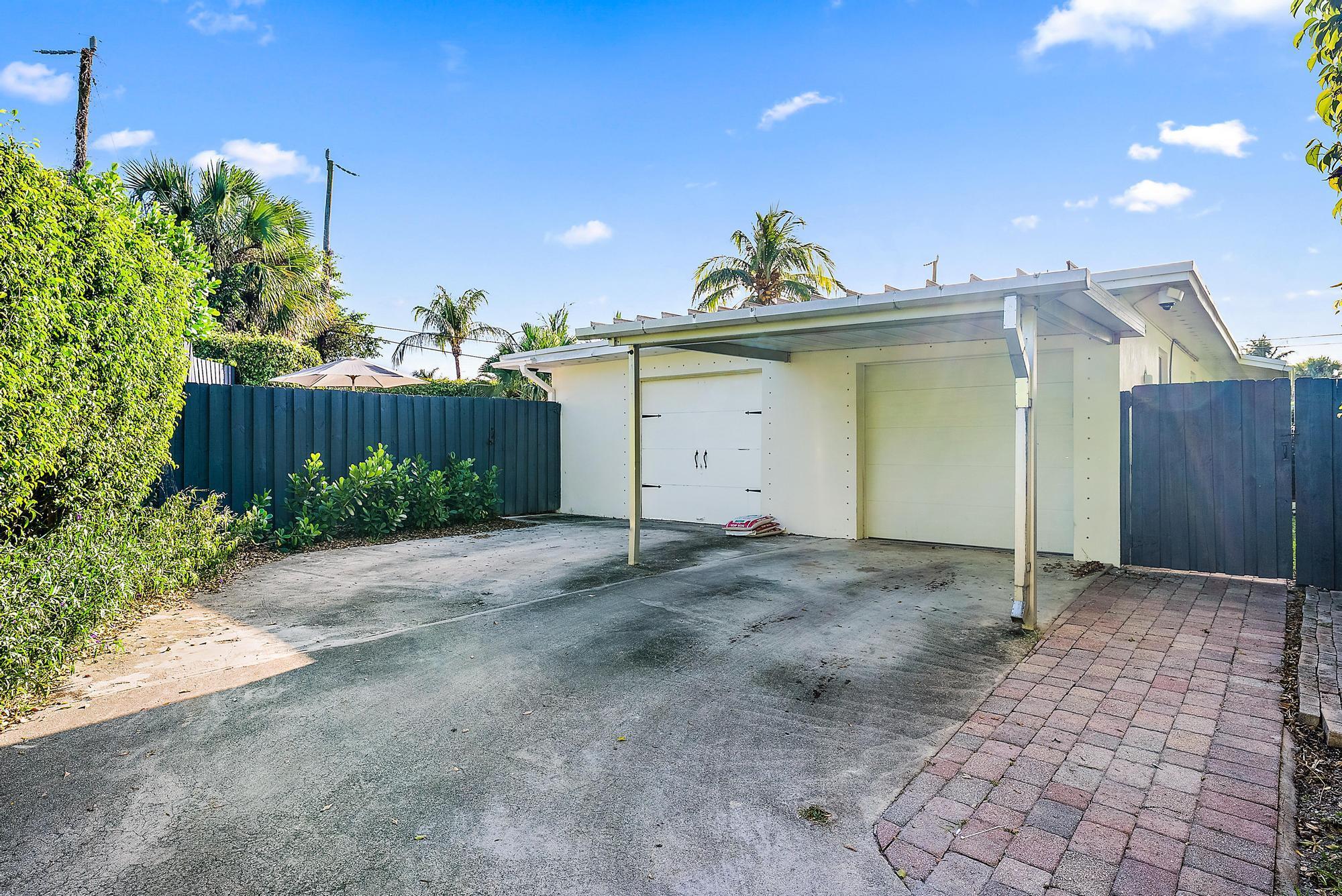 1624 W Terrace Drive