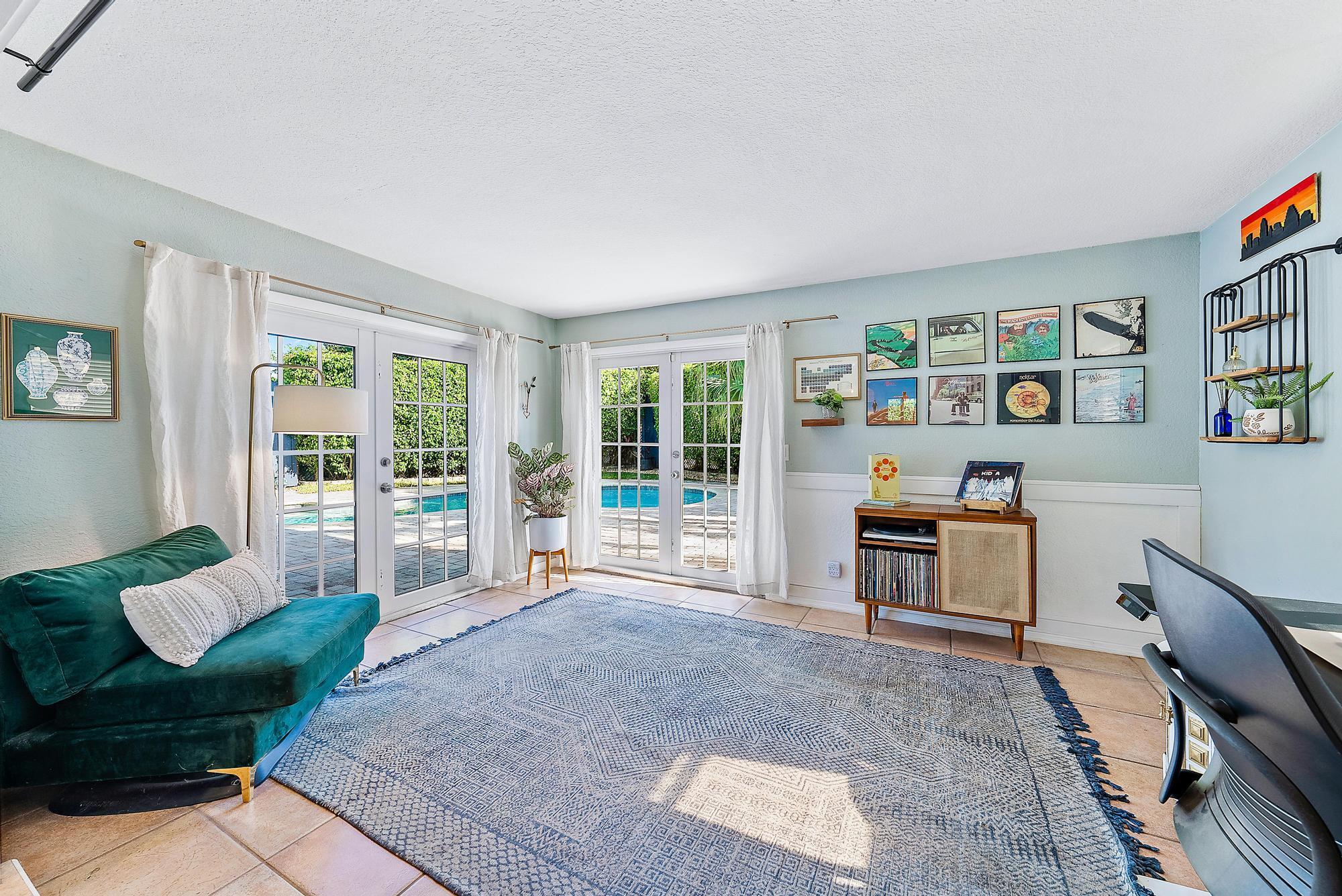 1624 W Terrace Drive