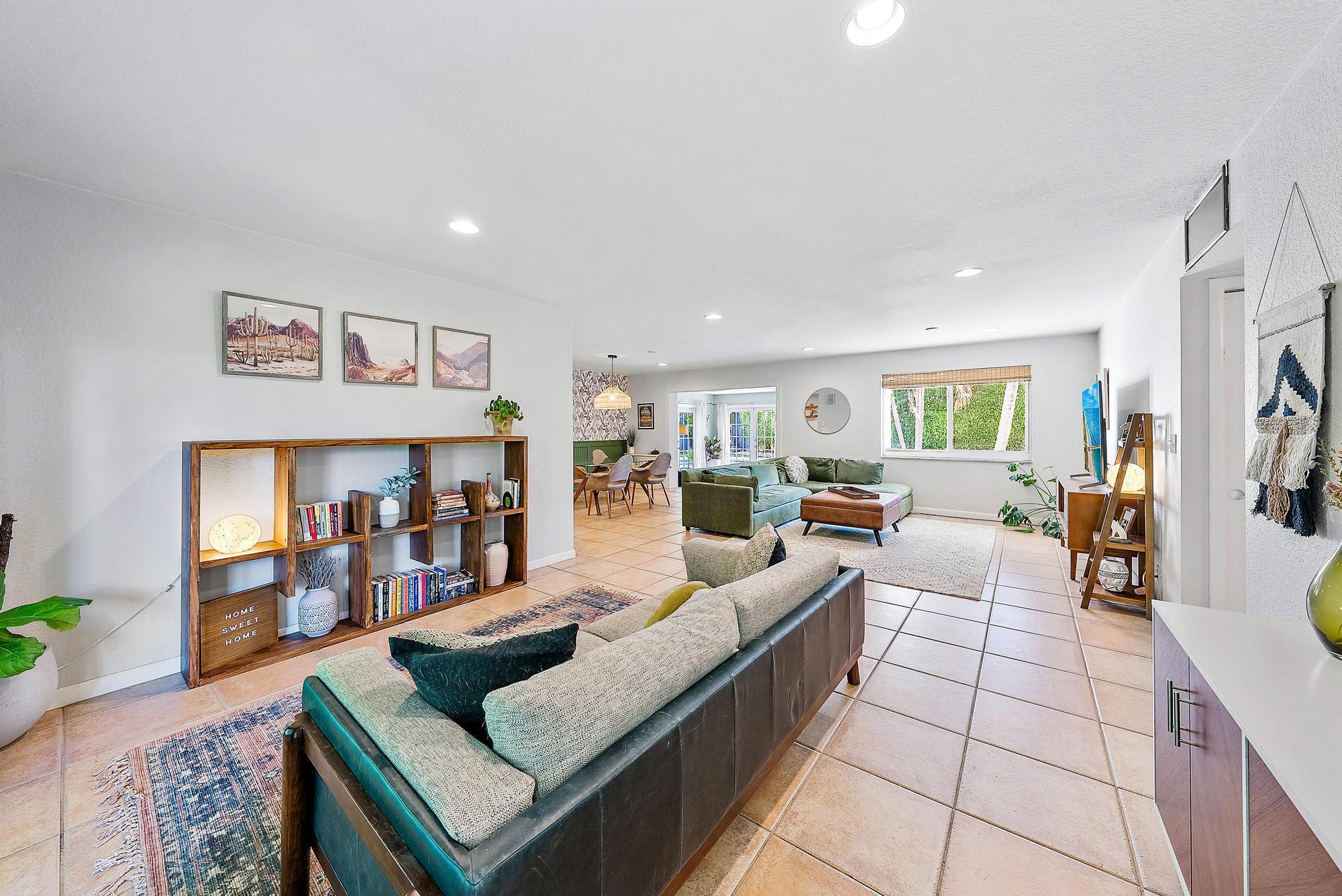 1624 W Terrace Drive