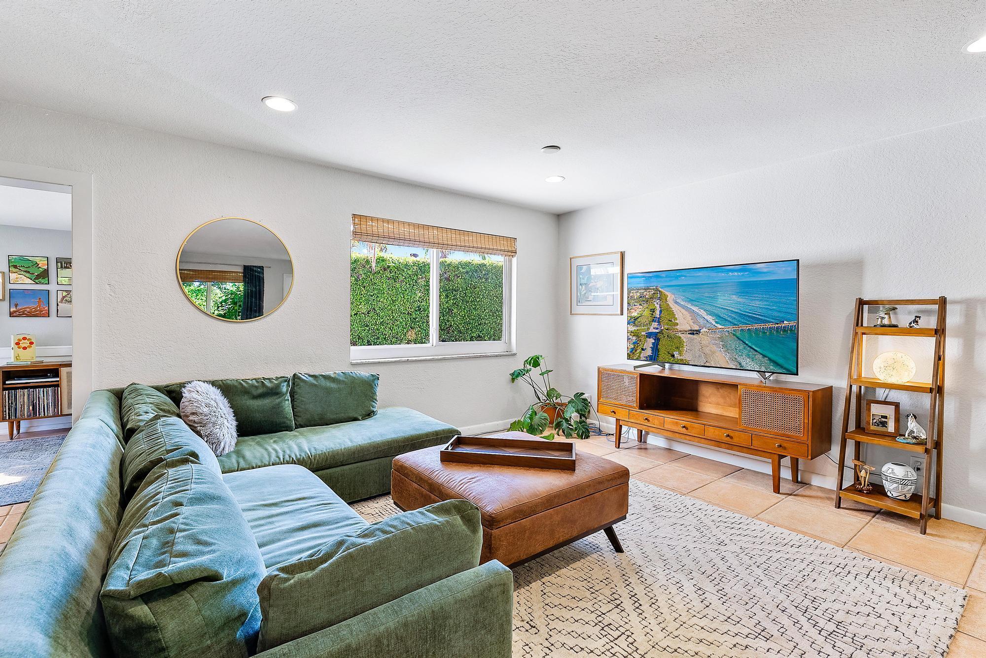 1624 W Terrace Drive