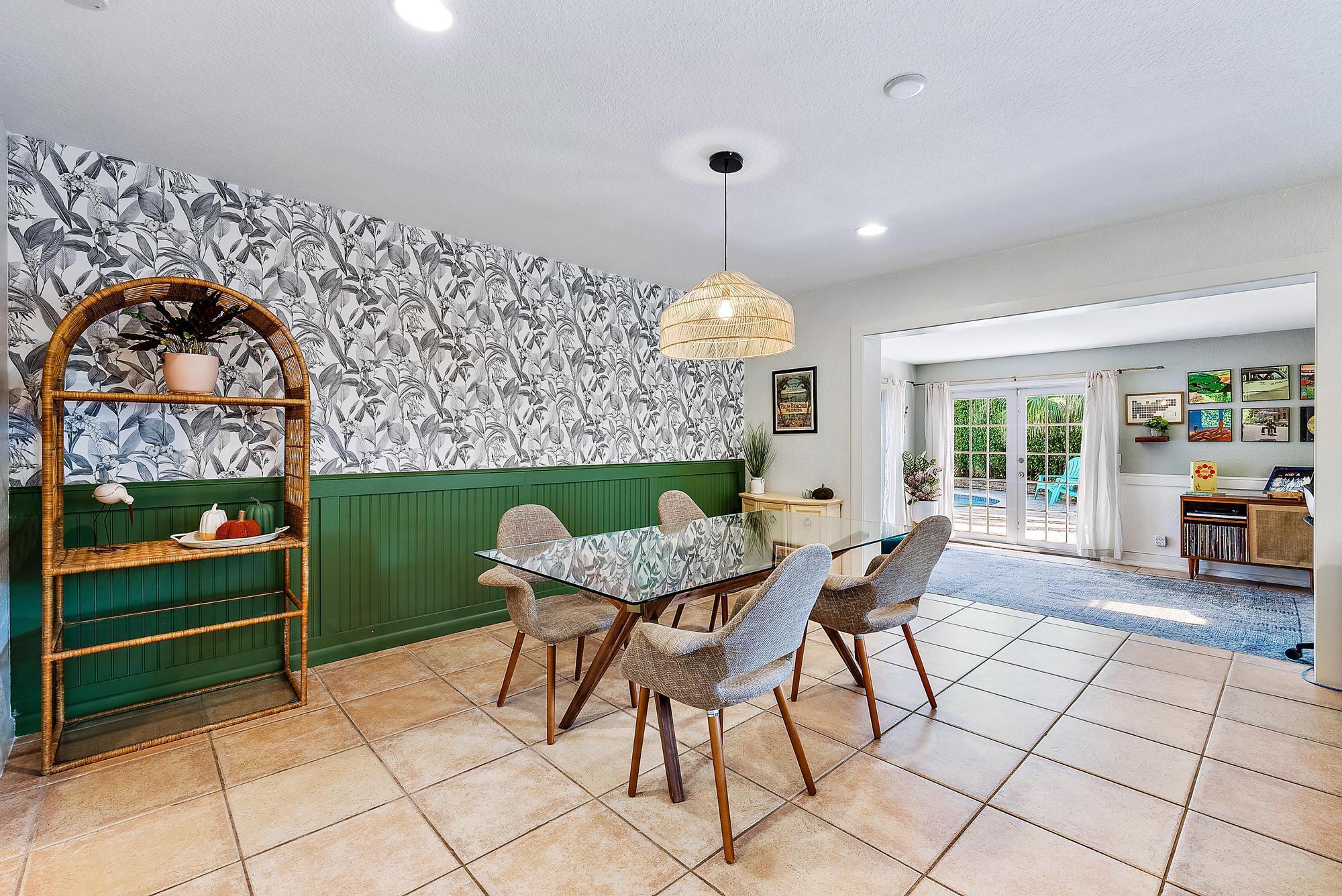 1624 W Terrace Drive