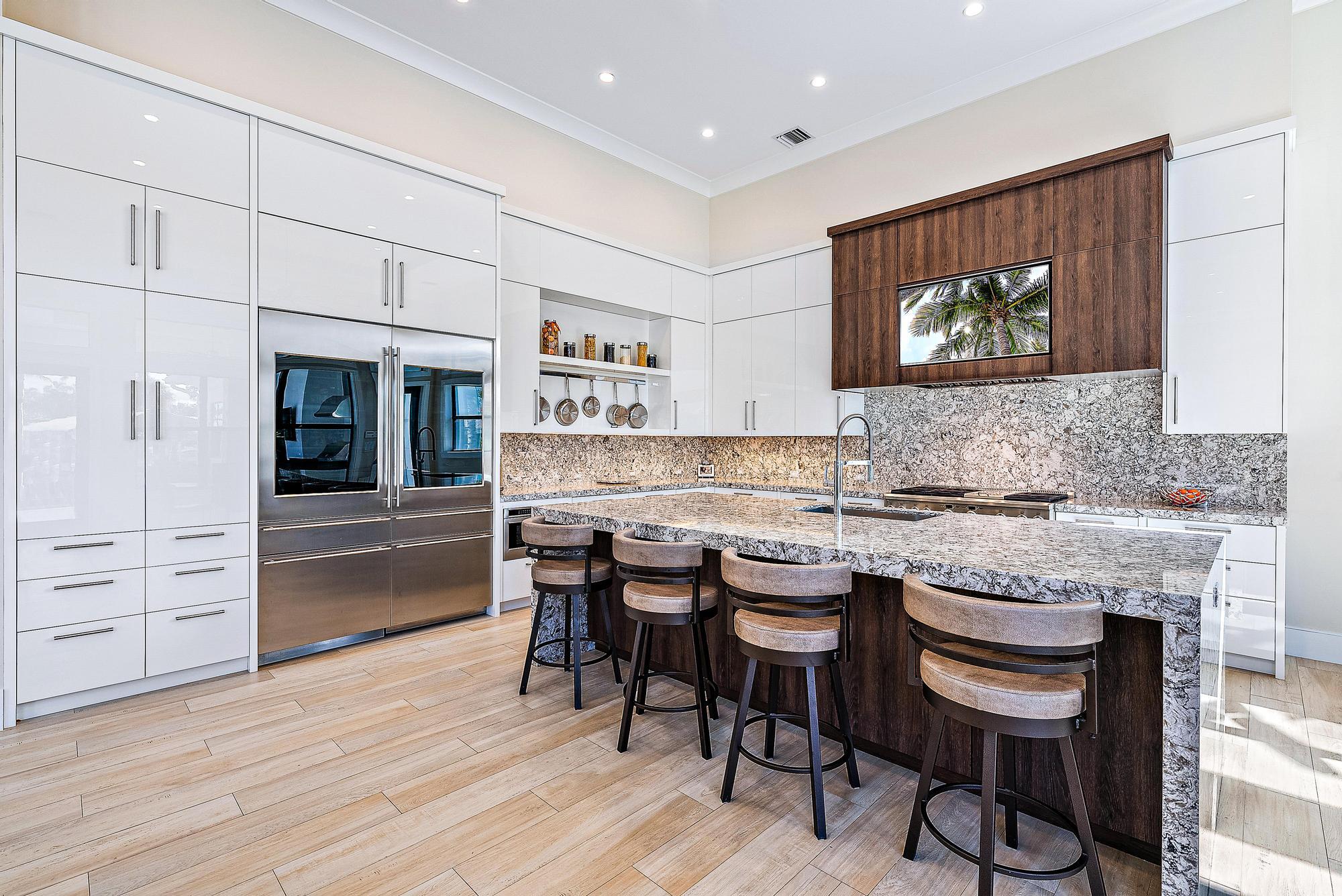 14061 Paradise Point Road