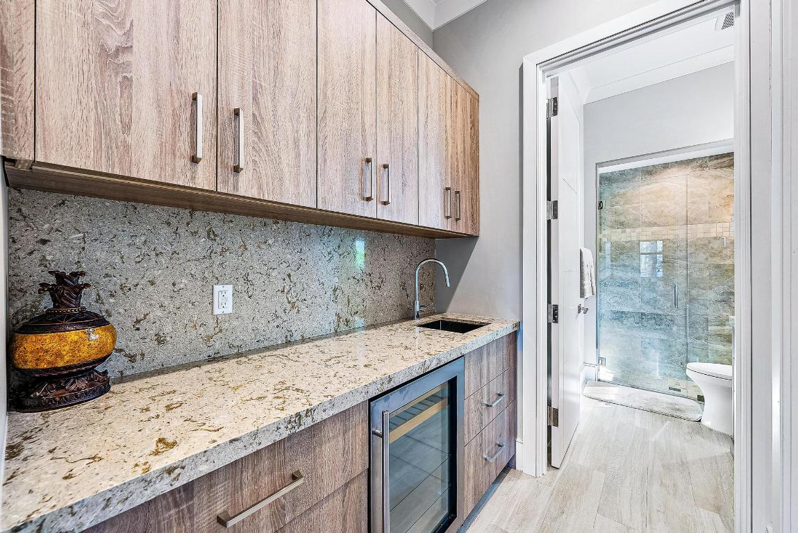 14061 Paradise Point Road