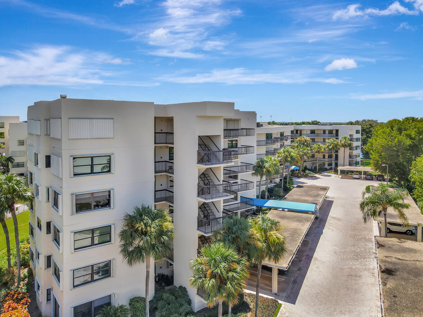 372 Golfview Road 103