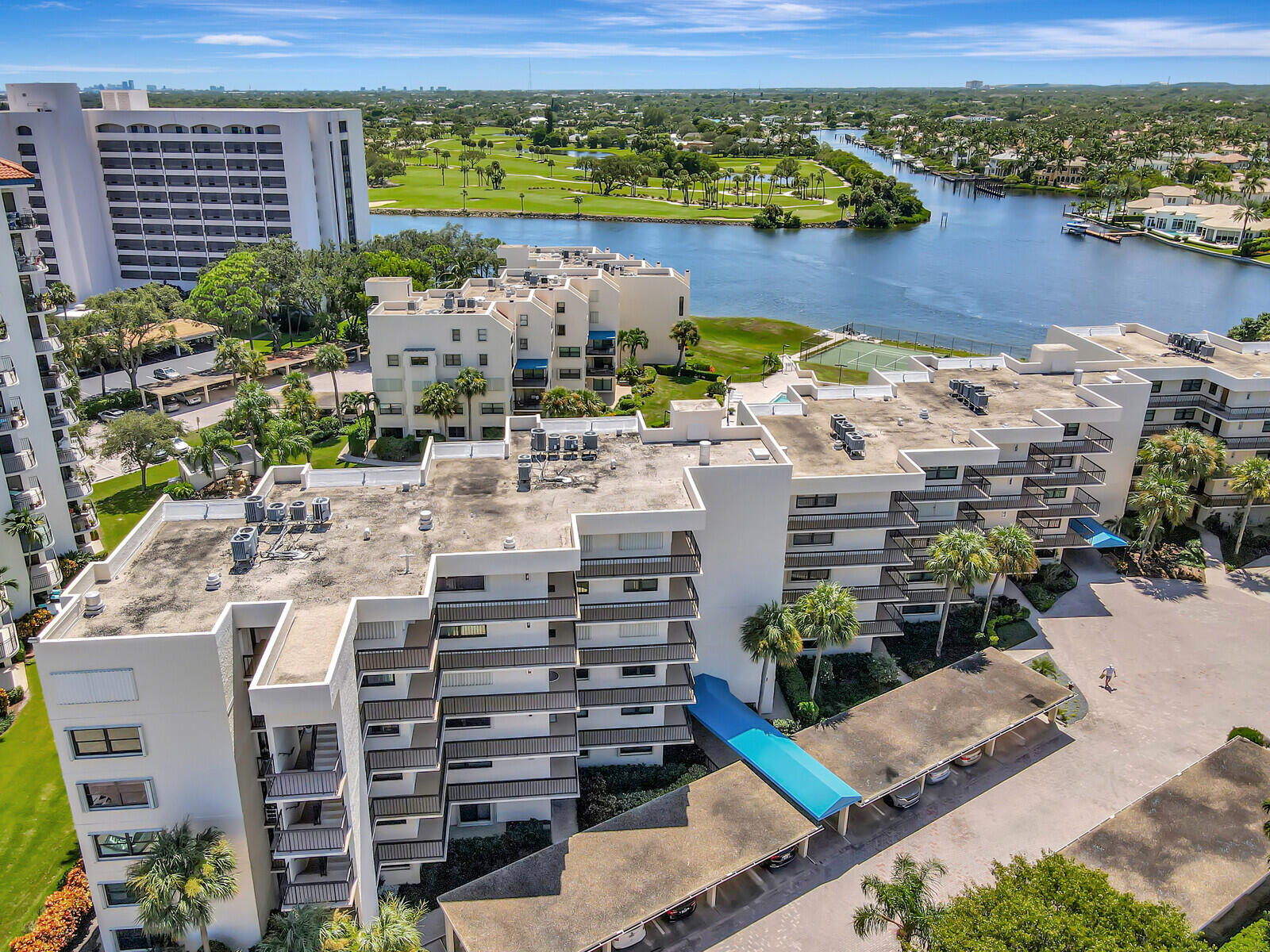 372 Golfview Road 103