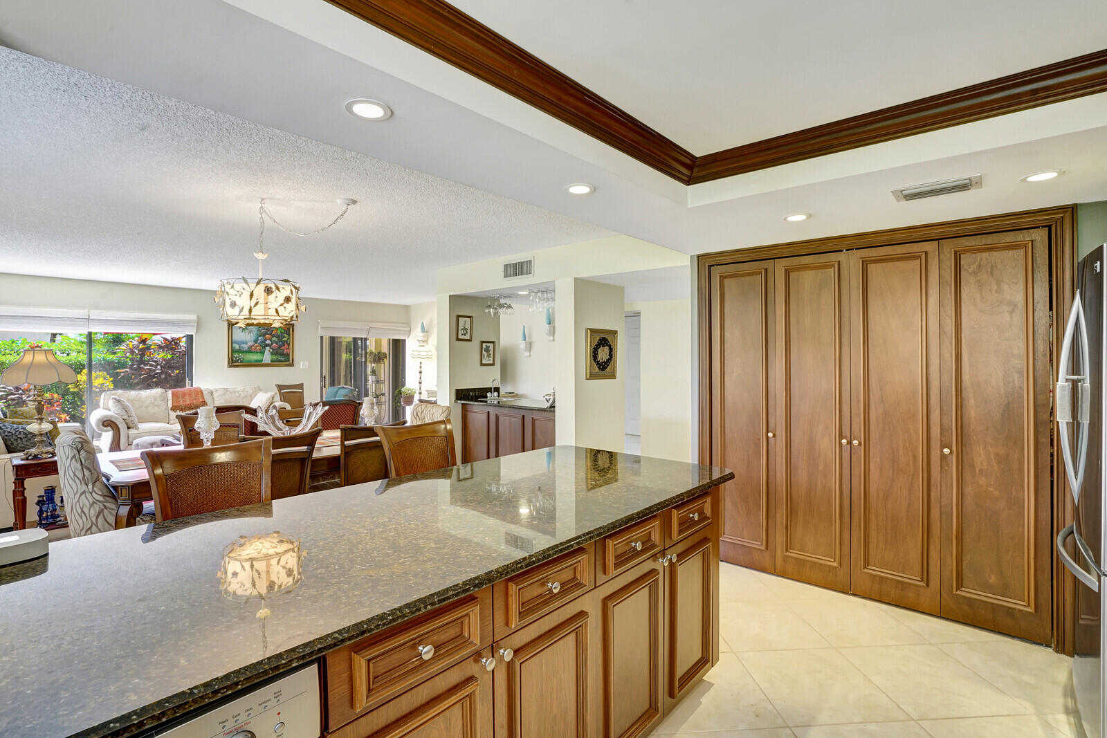 372 Golfview Road 103