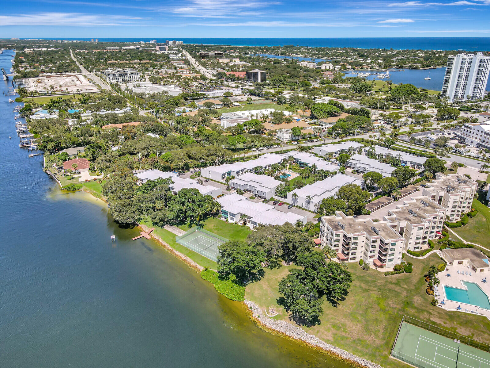 372 Golfview Road 103
