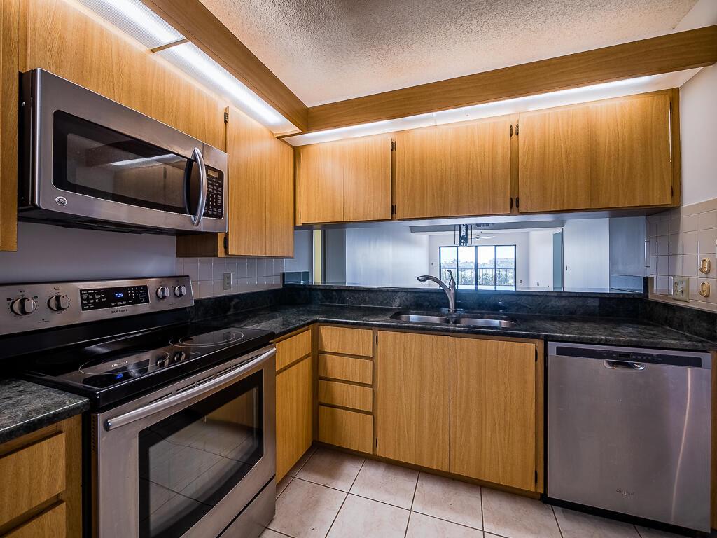 301 Ocean Bluffs Boulevard 402