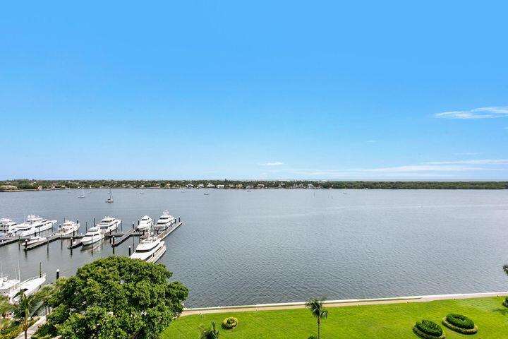 134 Lakeshore Drive 516