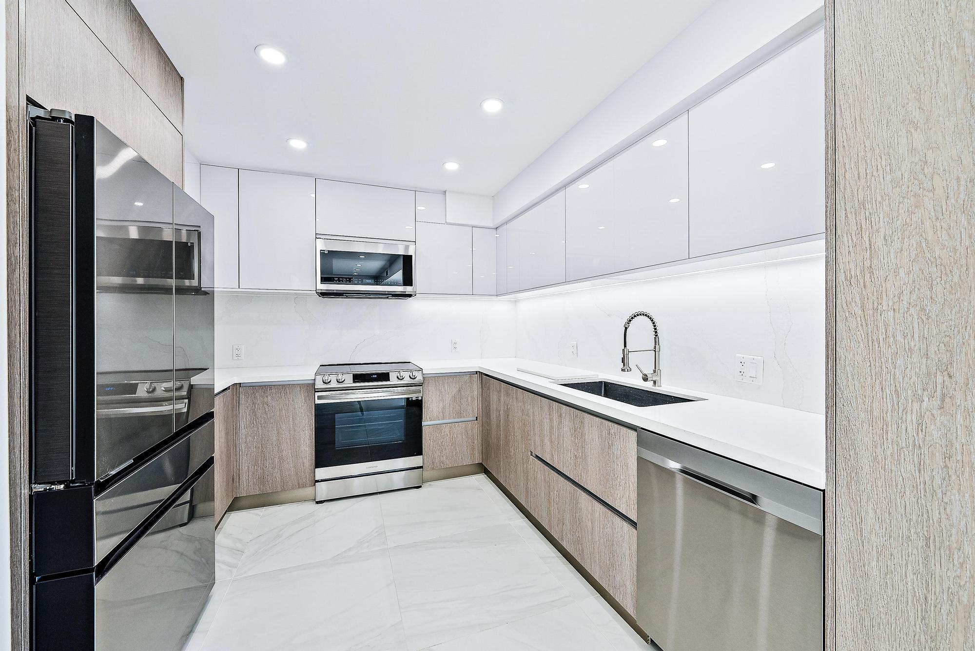 122 Lakeshore Drive G-39