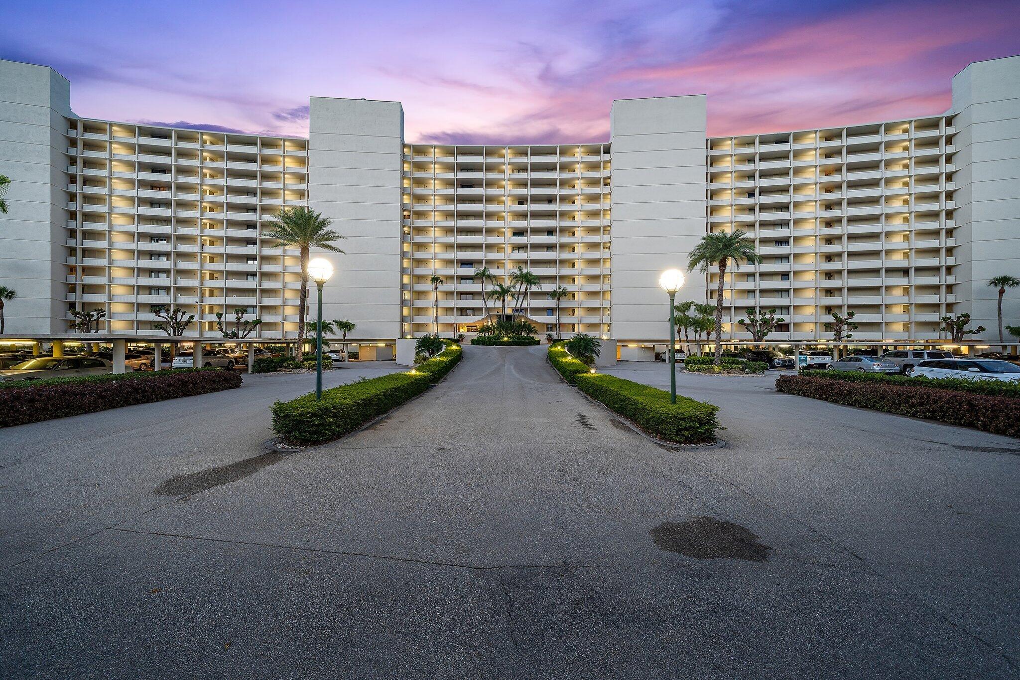 122 Lakeshore Drive G-39