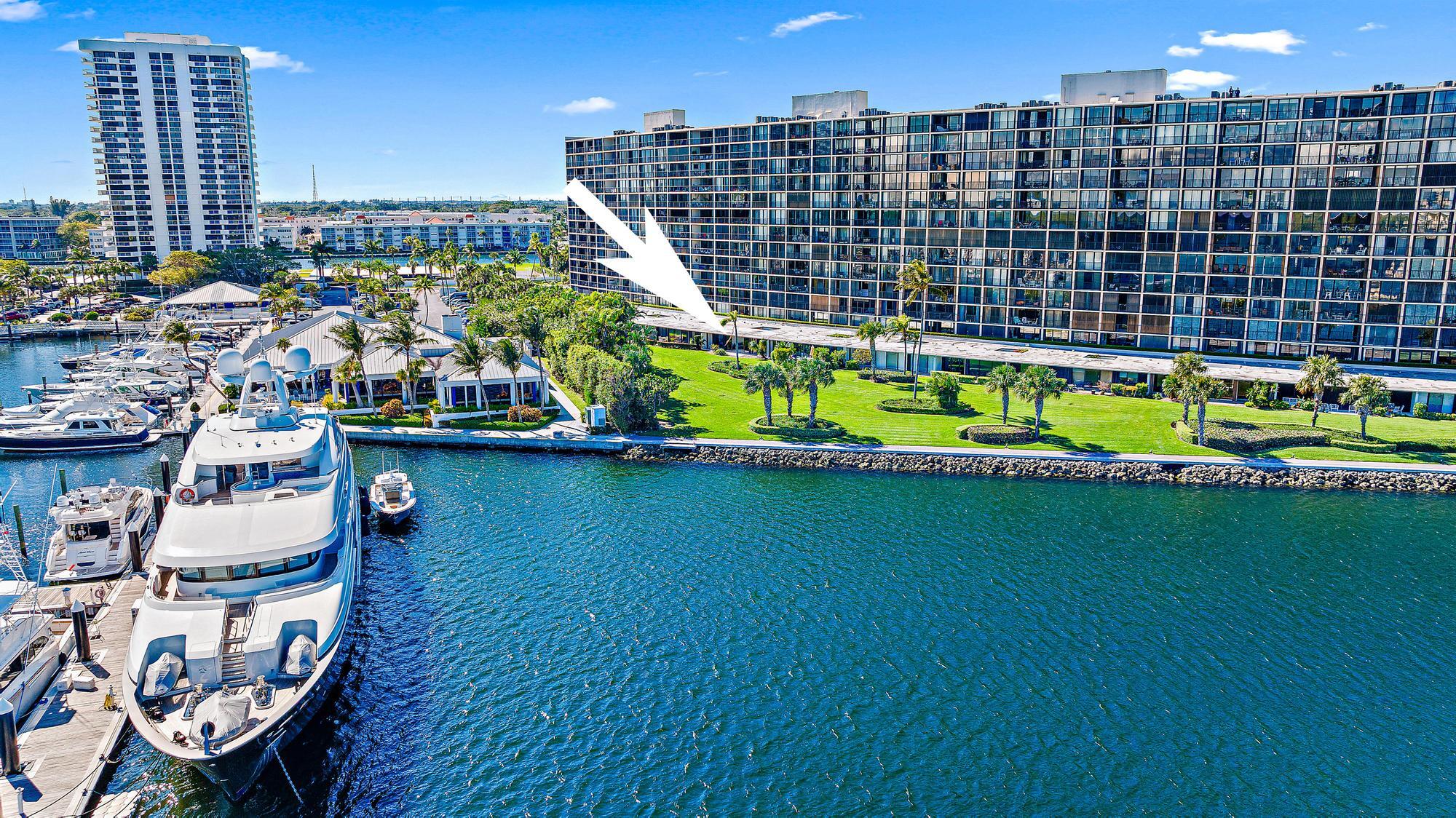 122 Lakeshore Drive G-39