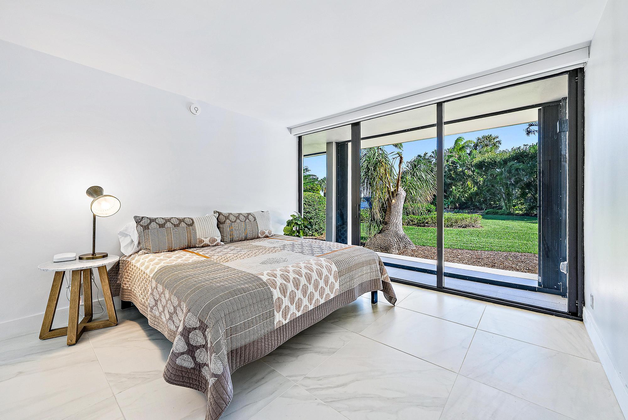 122 Lakeshore Drive G-39