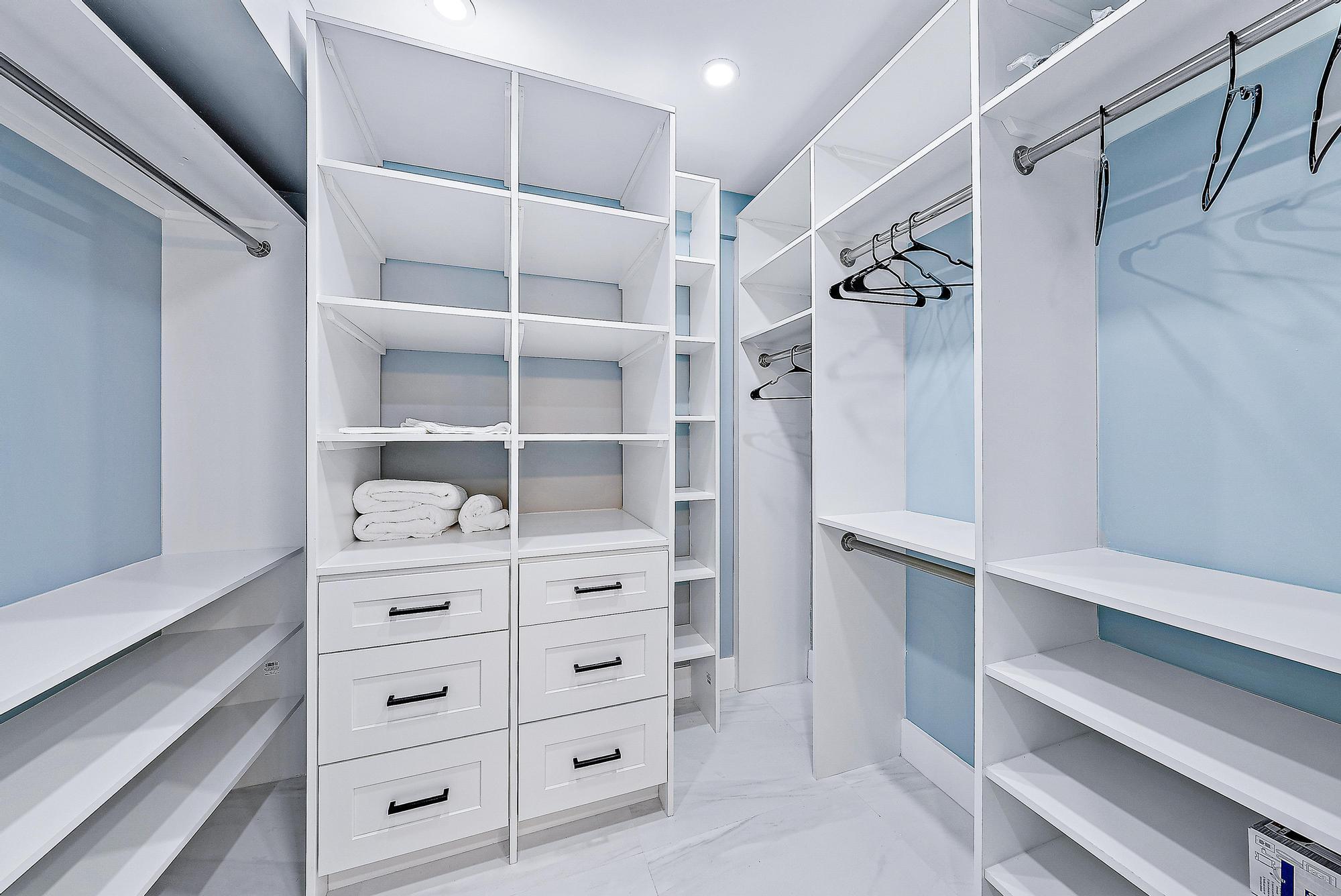 122 Lakeshore Drive G-39