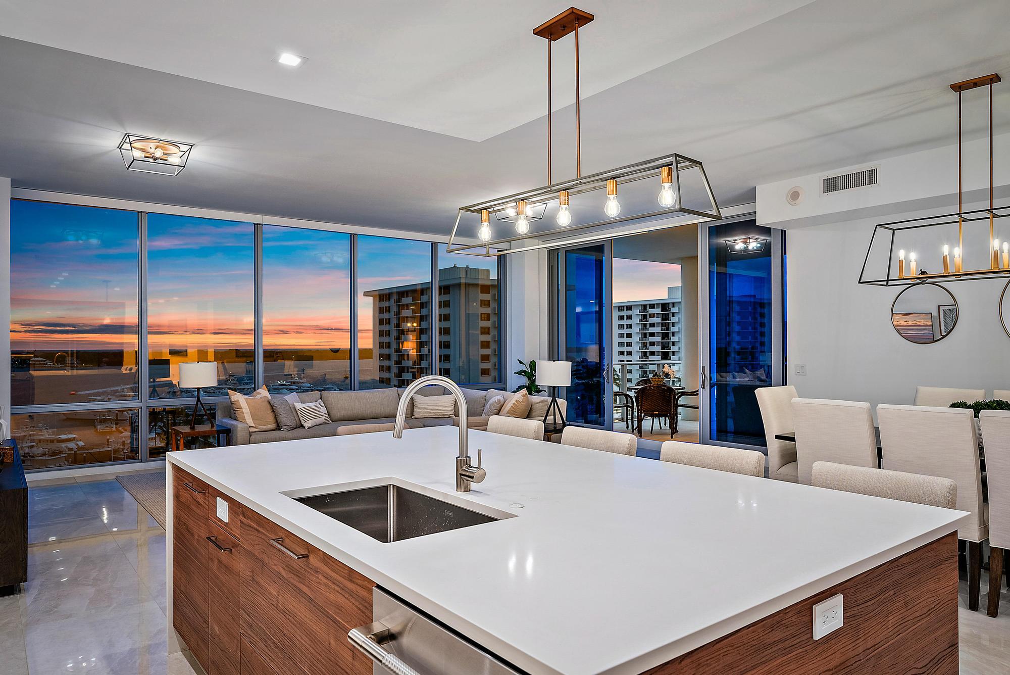 3 Water Club Way 702