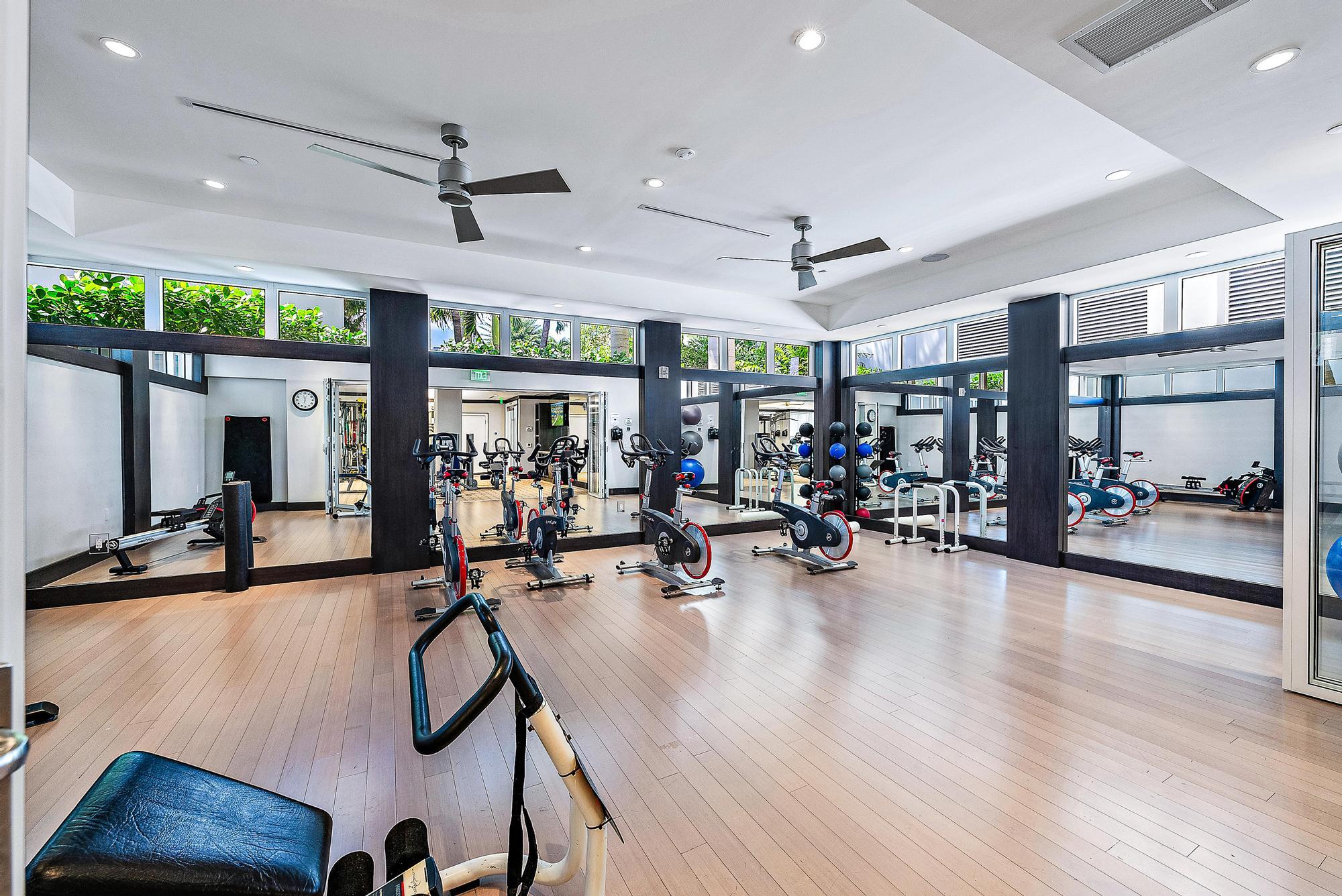 3 Water Club Way 702