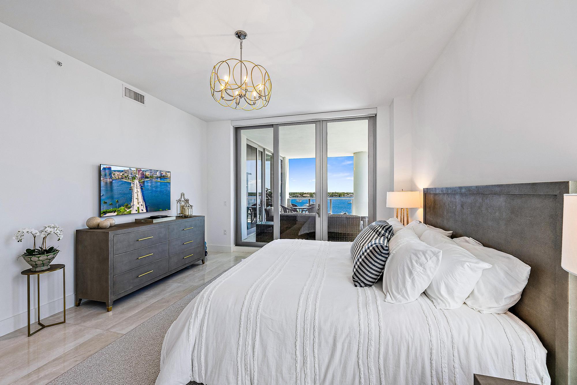 3 Water Club Way 702