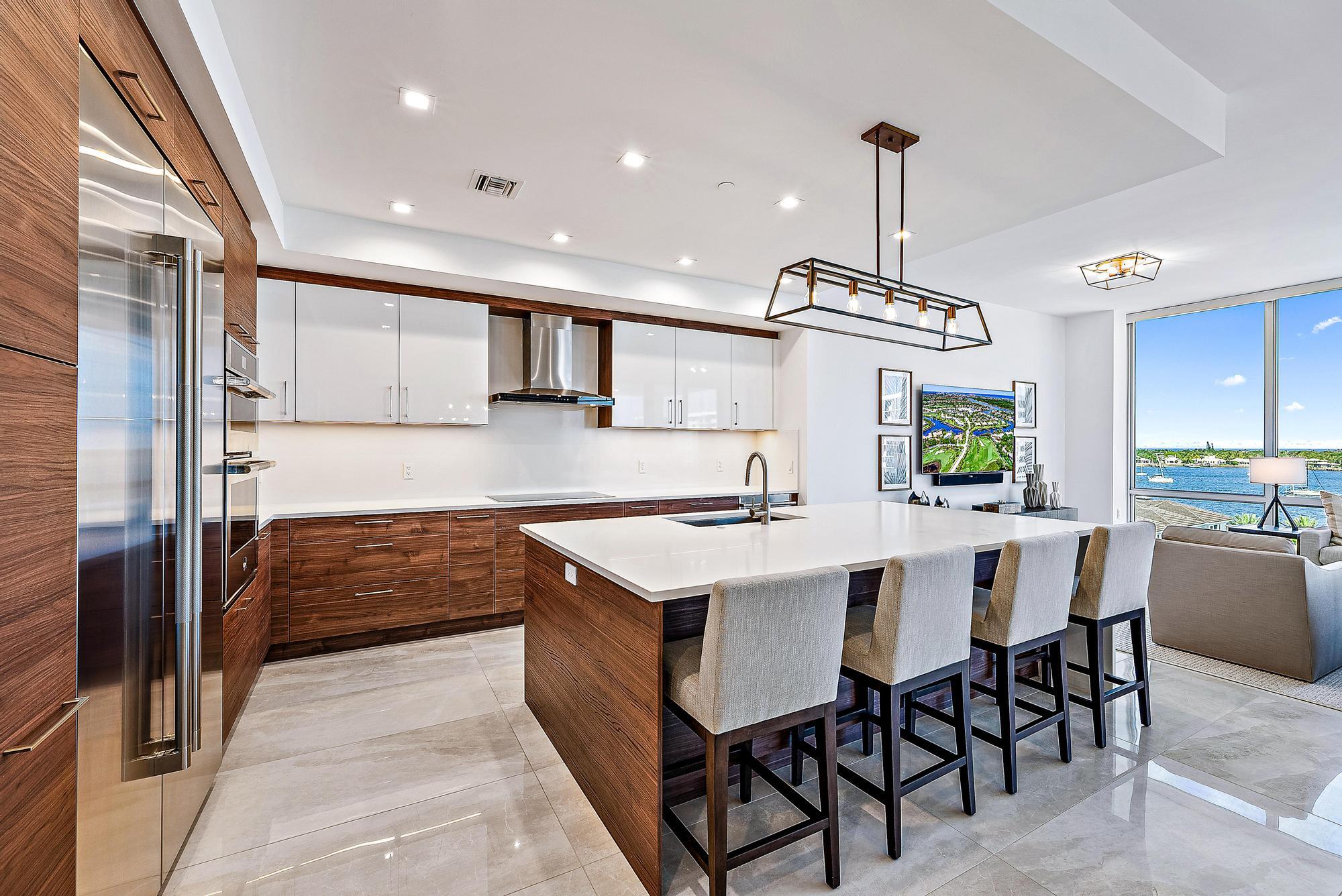 3 Water Club Way 702