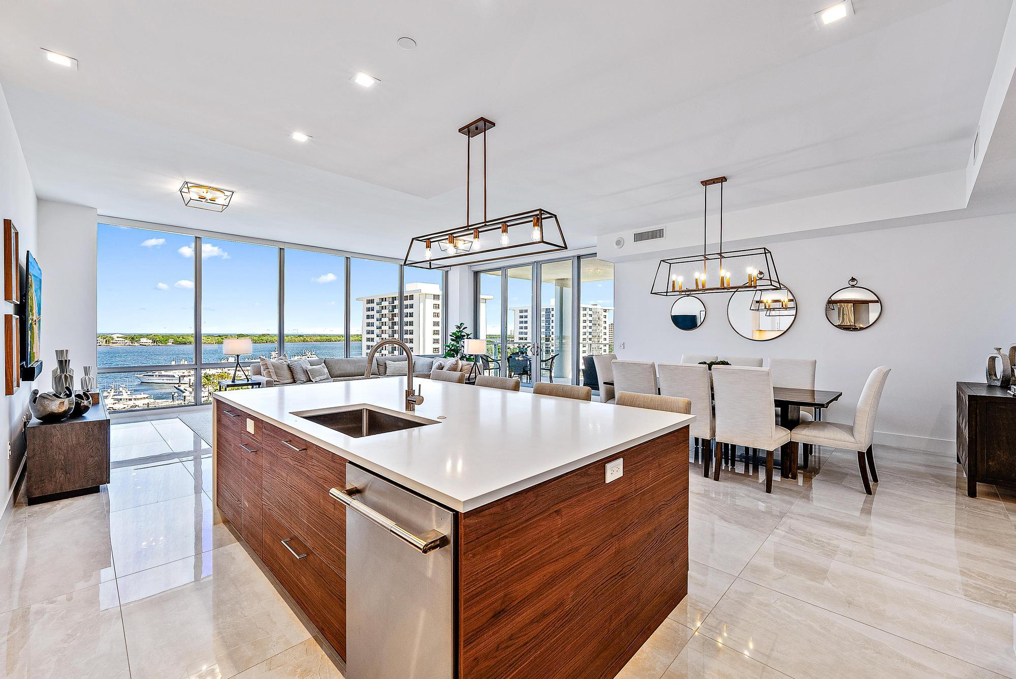 3 Water Club Way 702