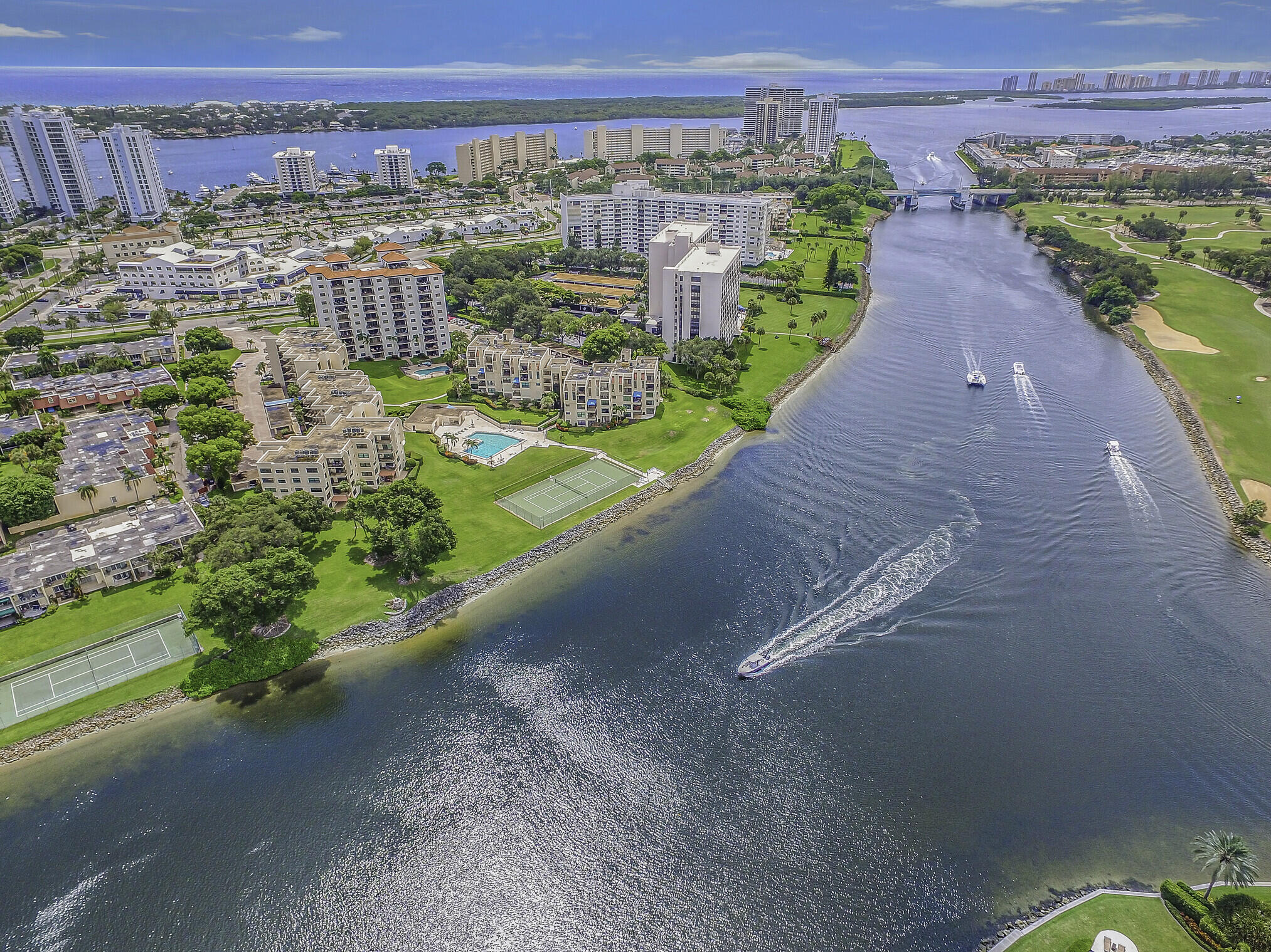 364 Golfview Road 307