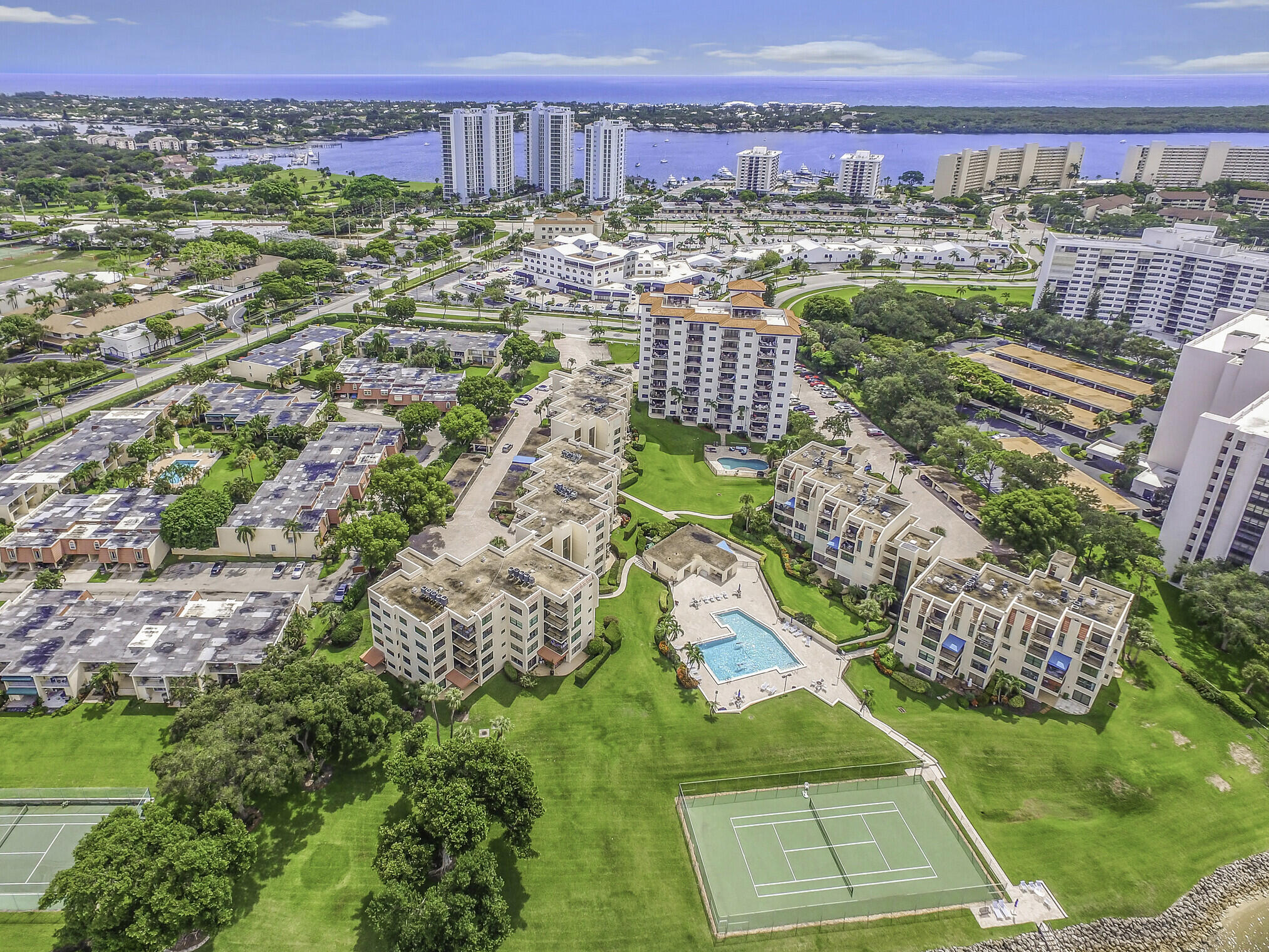 364 Golfview Road 307