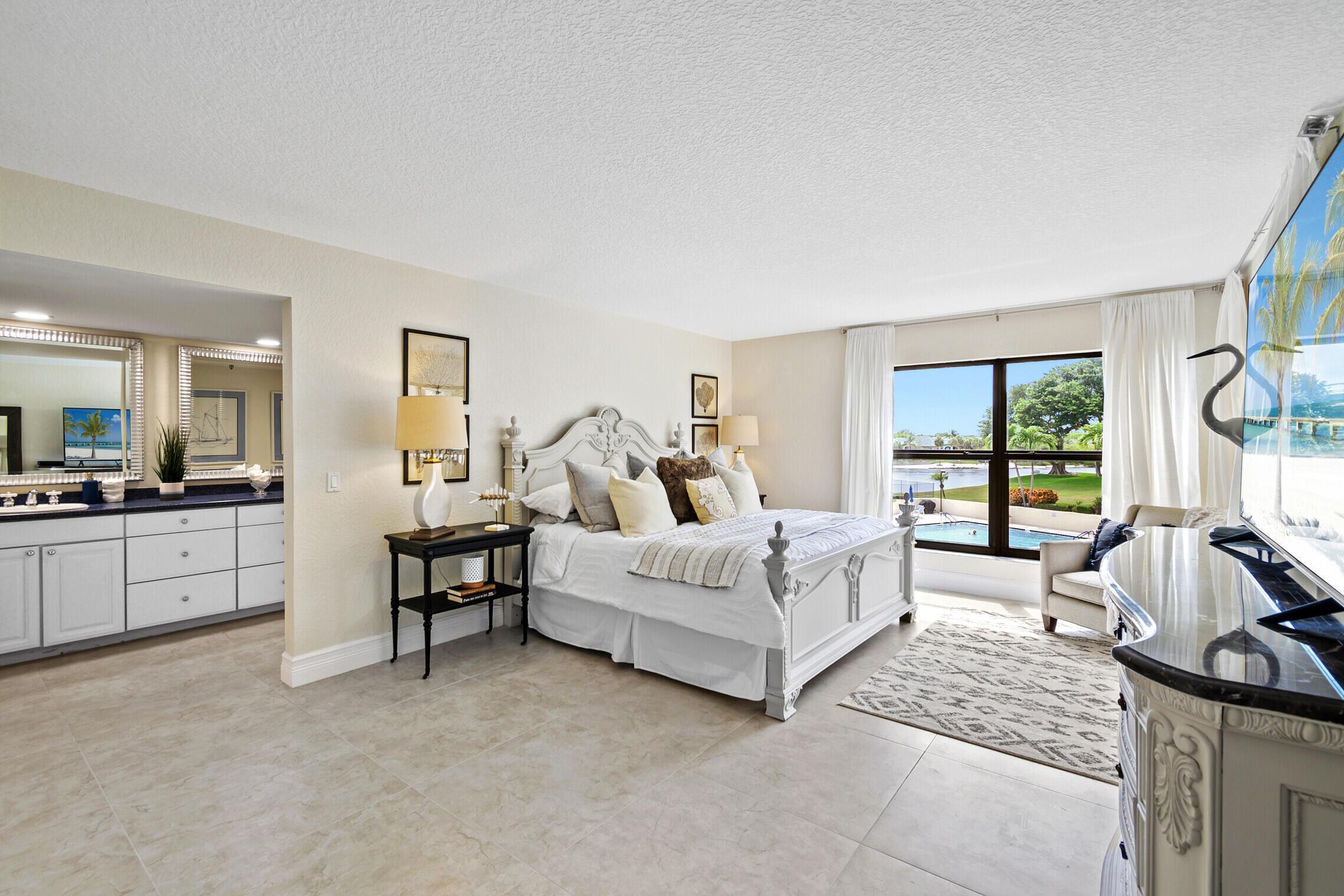 364 Golfview Road 307