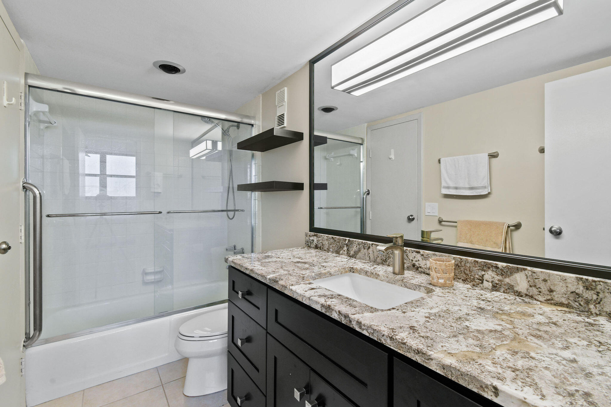 336 Golfview Road 915
