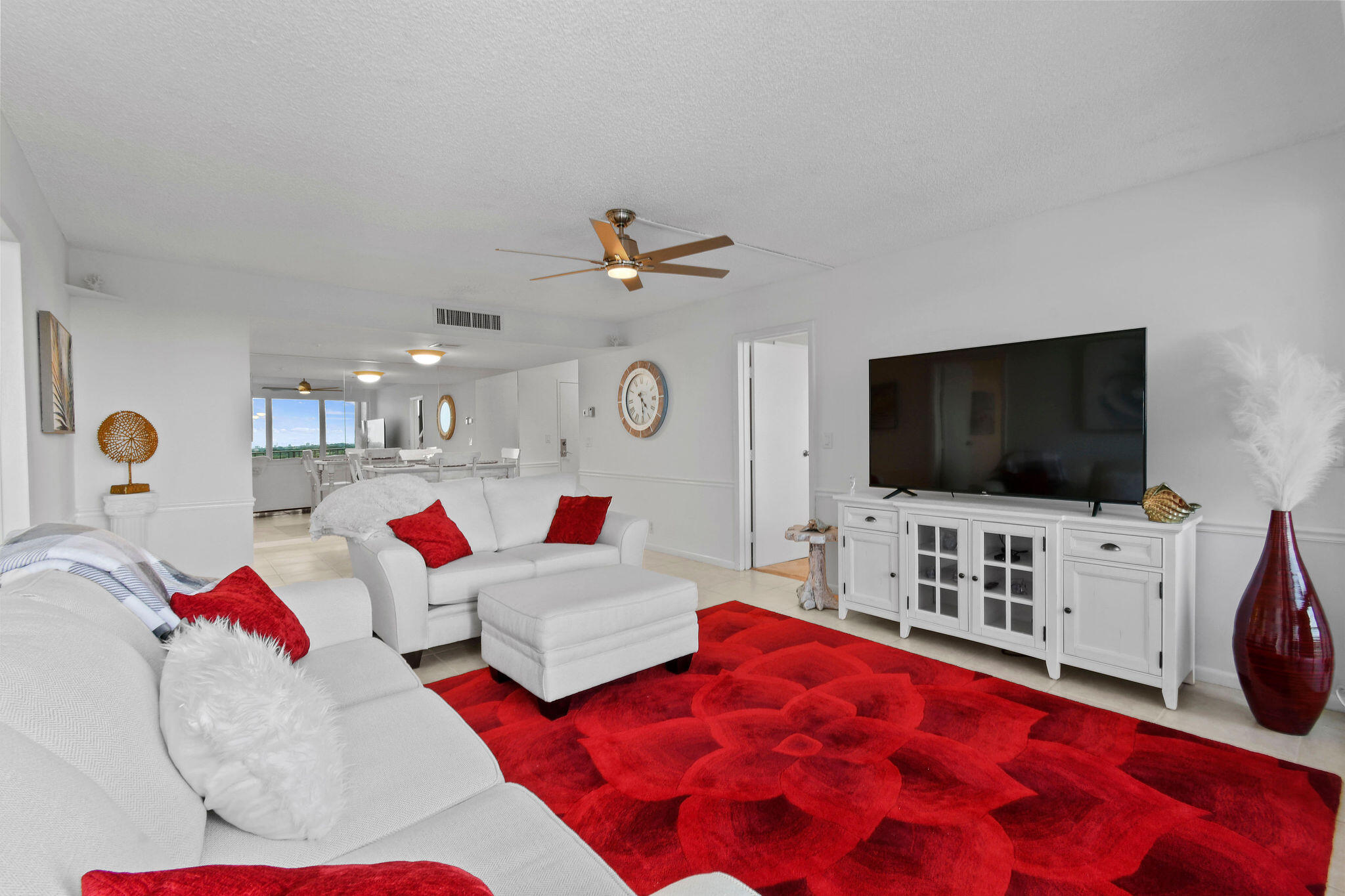 336 Golfview Road 915