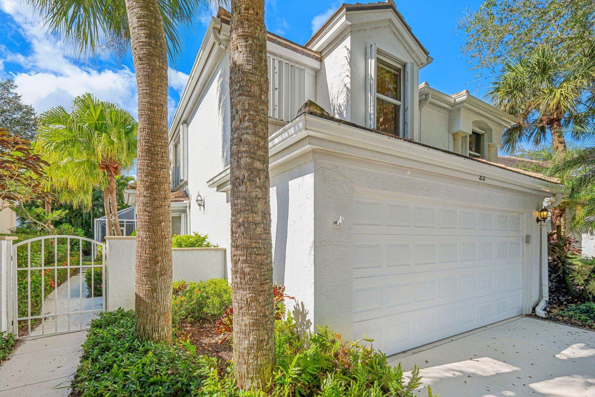 22 Grand Bay Circle