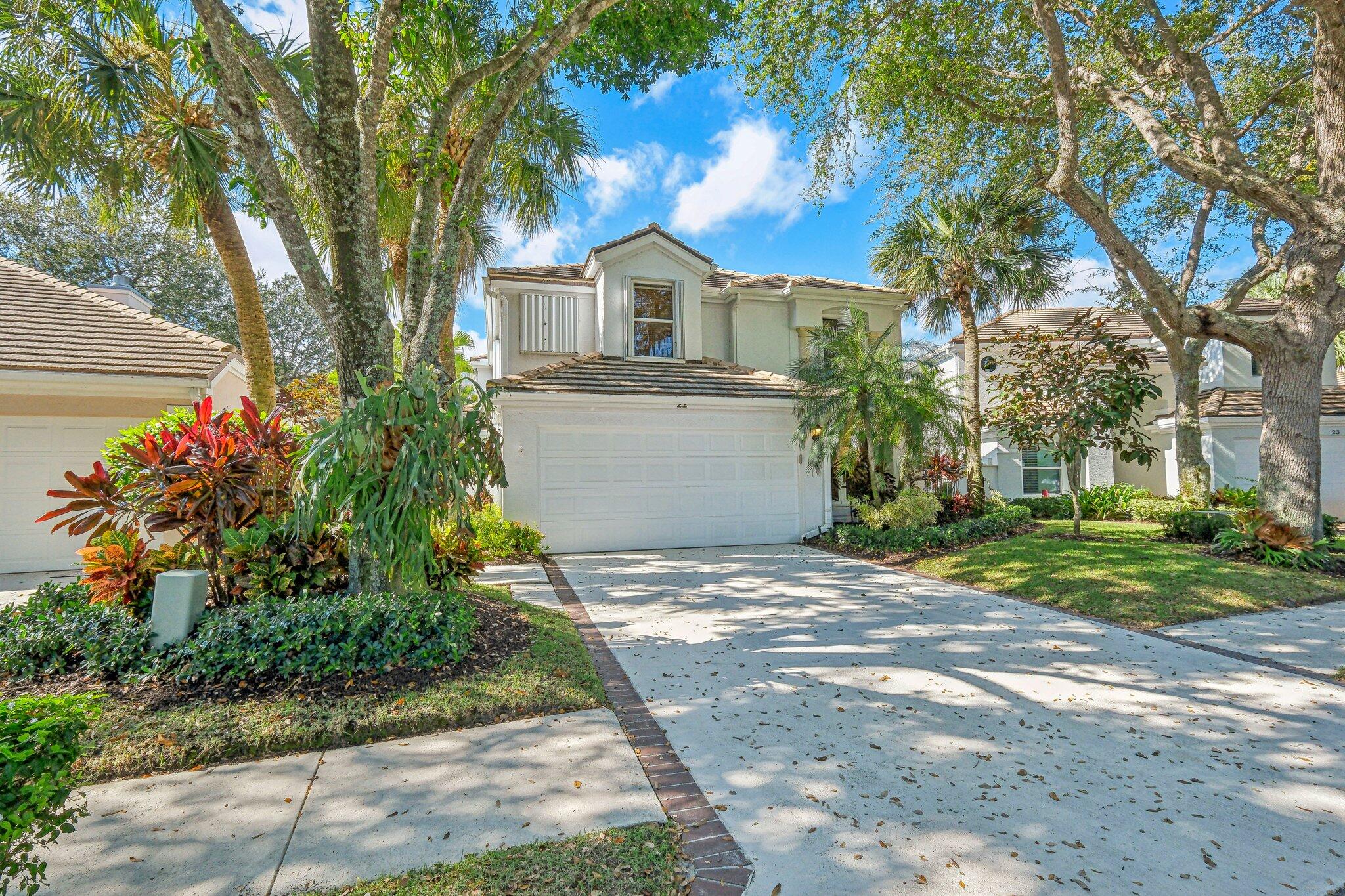 22 Grand Bay Circle